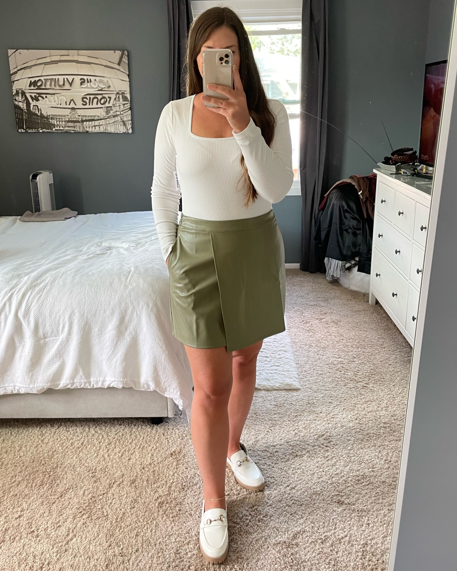 Large bodysuit, size 10 skirt, 8.5 in shoes.

#falloutfits #fallstyle #fallfashion #bodysuit #skirt #leatherskirt #oldnavy #target #targetfinds

#LTKSeasonal #LTKsalealert #LTKunder50