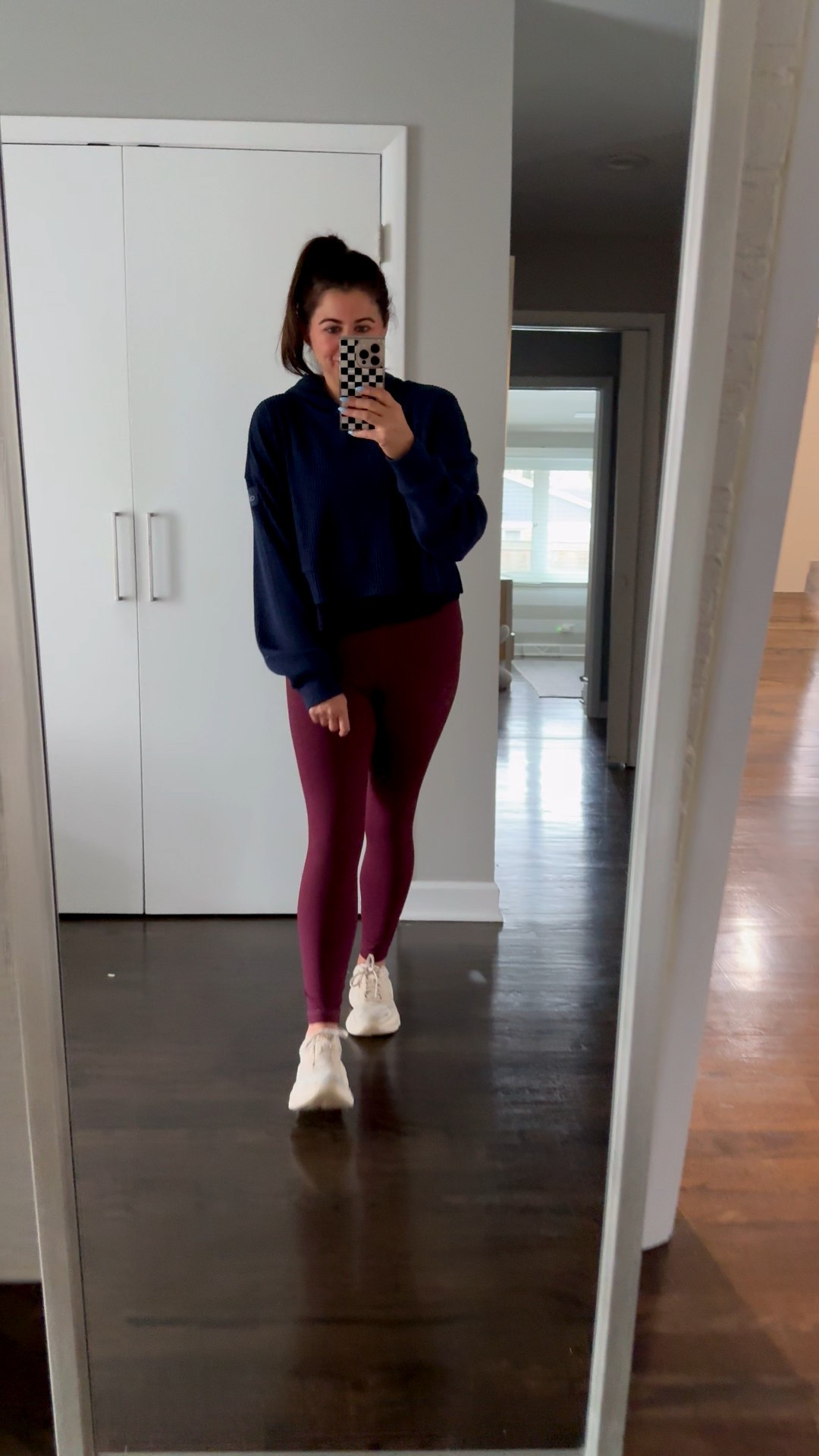 Workout / Momming + errands around town athleisure outfit of the day... two days in a row lol!!