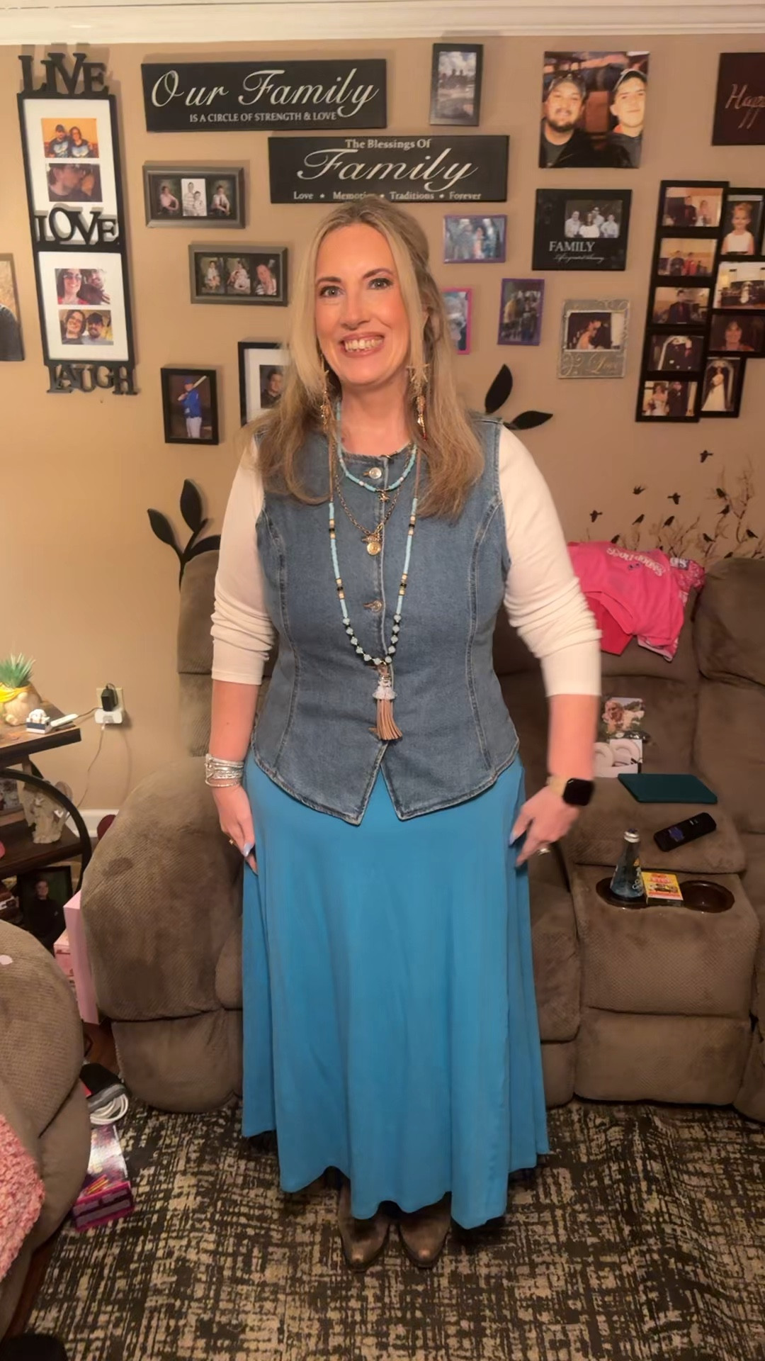 Happy Friday y’all! We made it after a LONG week! Oldie but goodies this morning. Dress from Old Navy. Vest from Wal-Mart #ootd #friday 

#LTKootd #LTKMidsize