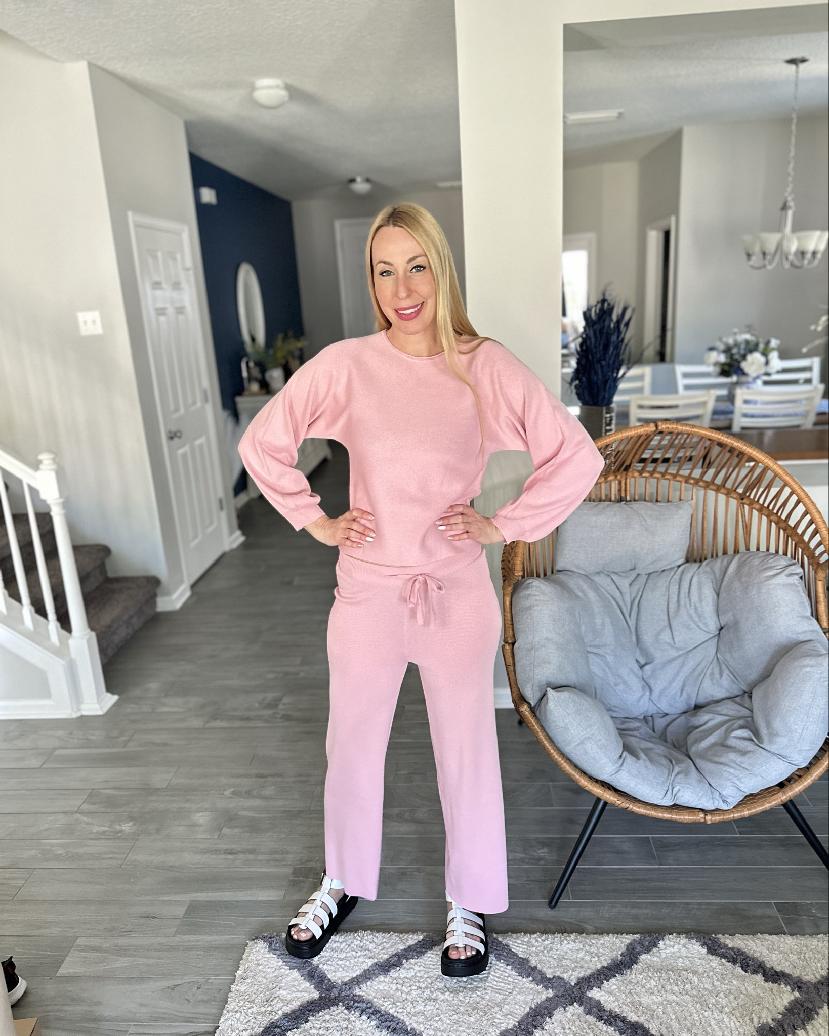 Knitted lounge wear set 
💗 lightweight and soft knit 
💗 stretchy material but I would size up one just because the waist on the pants doesn’t have much stretch 
💗 wearing size small

#LTKstyletip #LTKhome #LTKfindsunder50