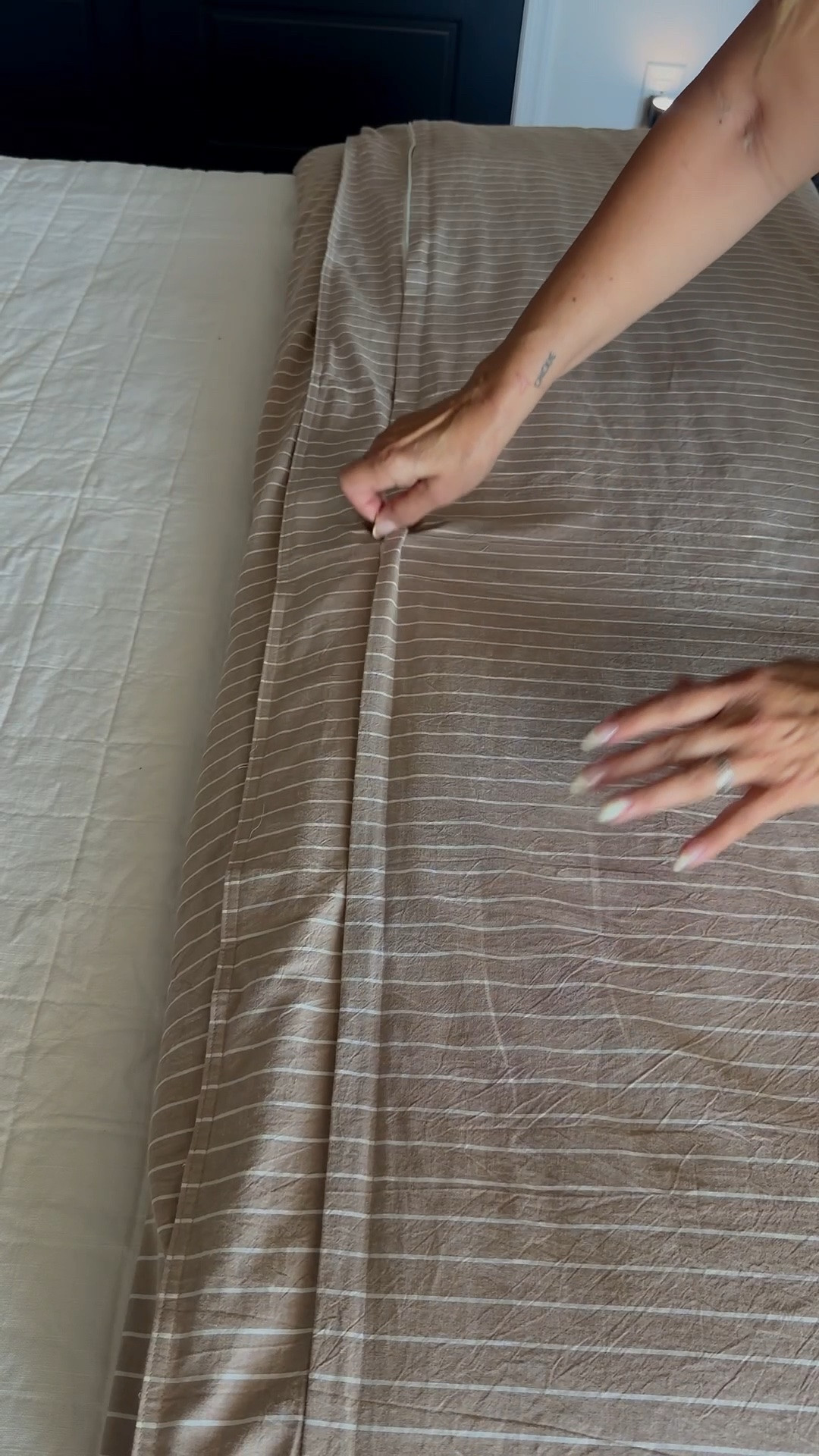 Bedsure Bedding
Duvet cover, transitional home, modern decor, amazon find, amazon home, target home decor, mcgee and co, studio mcgee, amazon must have, pottery. barn, Walmart finds, affordable decor, home styling, budget friendly, accessories, neutral decor, home finds, buy new arrival, coming soon, sale alert, high end look for less, Amazon favorites, Target finds, cozy, modern, earthy, transitional, luxe, romantic, home decor, budget friendly decor #bedsurehome

#LTKHome #LTKSeasonal