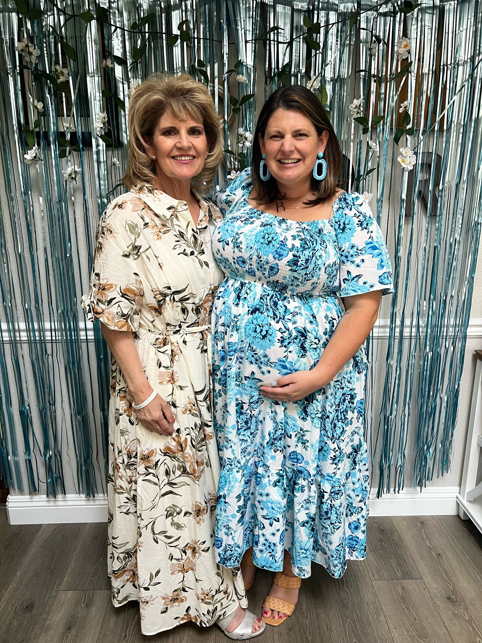 Perfect spring or shower dress!


#LTKbump #LTKfindsunder50 #LTKstyletip
