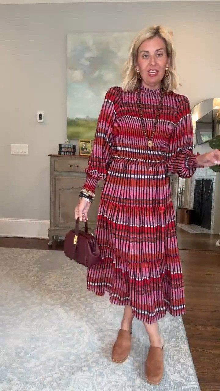Are you kidding me with this one?! Yall will be seeing me in this all season long! 
Dress - small
Clogs - 8 tts 

*code mixandmatch15 at Avara

#LTKdayinmylife #LTKmomlife #LTKSeasonal