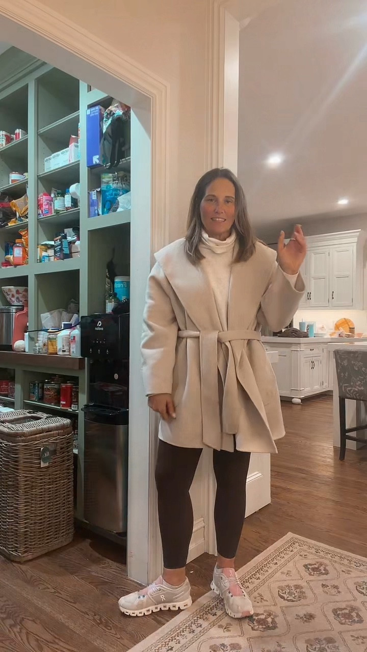 Target run OOTD!  So tired and now I have to make dinner!  Life of a woman! Wearing large with both.  Also linking what I should have worn today. lol  

#LTKMidsize #LTKstorytime #LTKOver40