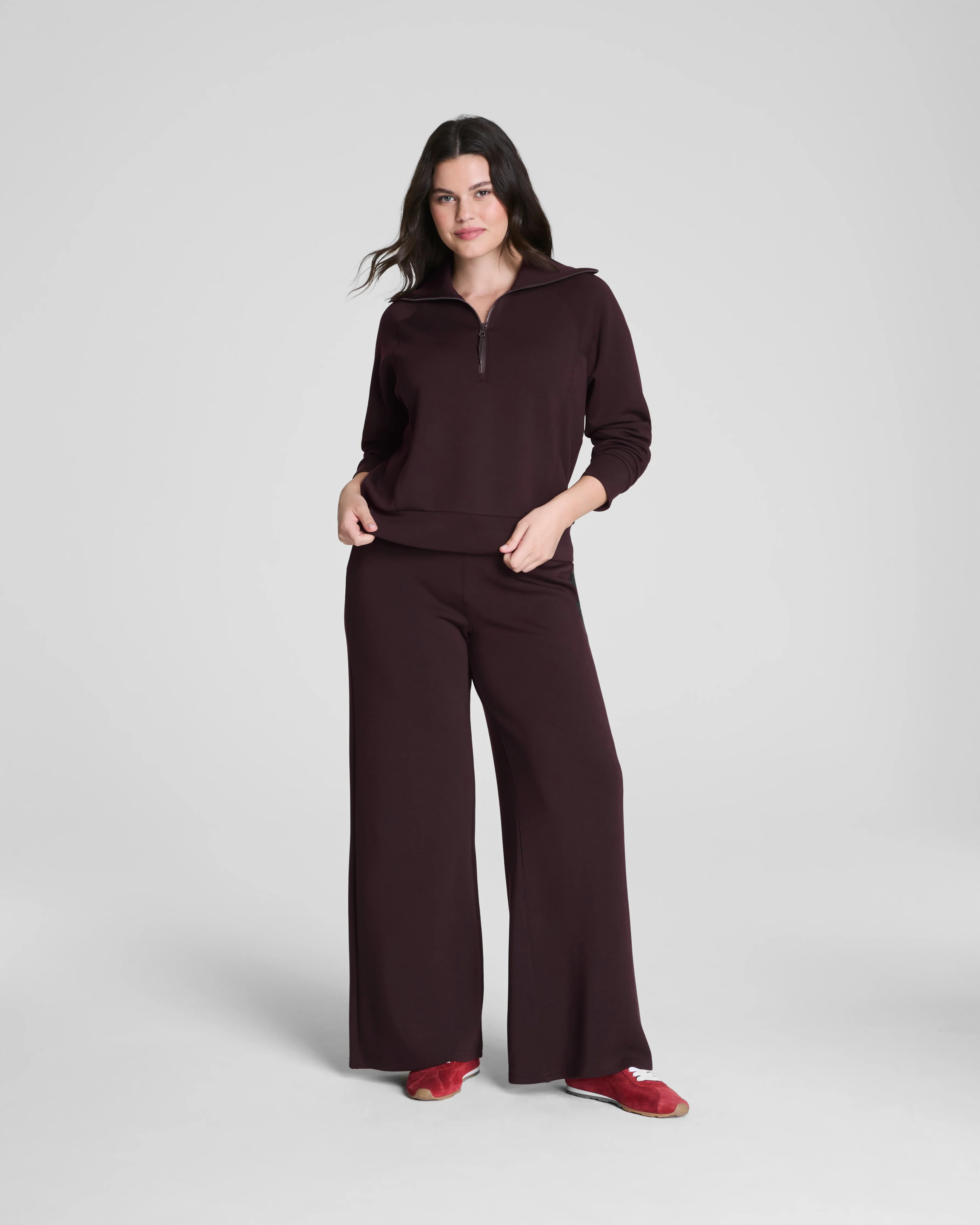 AirEssentials Wide Leg Sweatpants – Soft, Lightweight Fit | SPANX | Spanx Canada