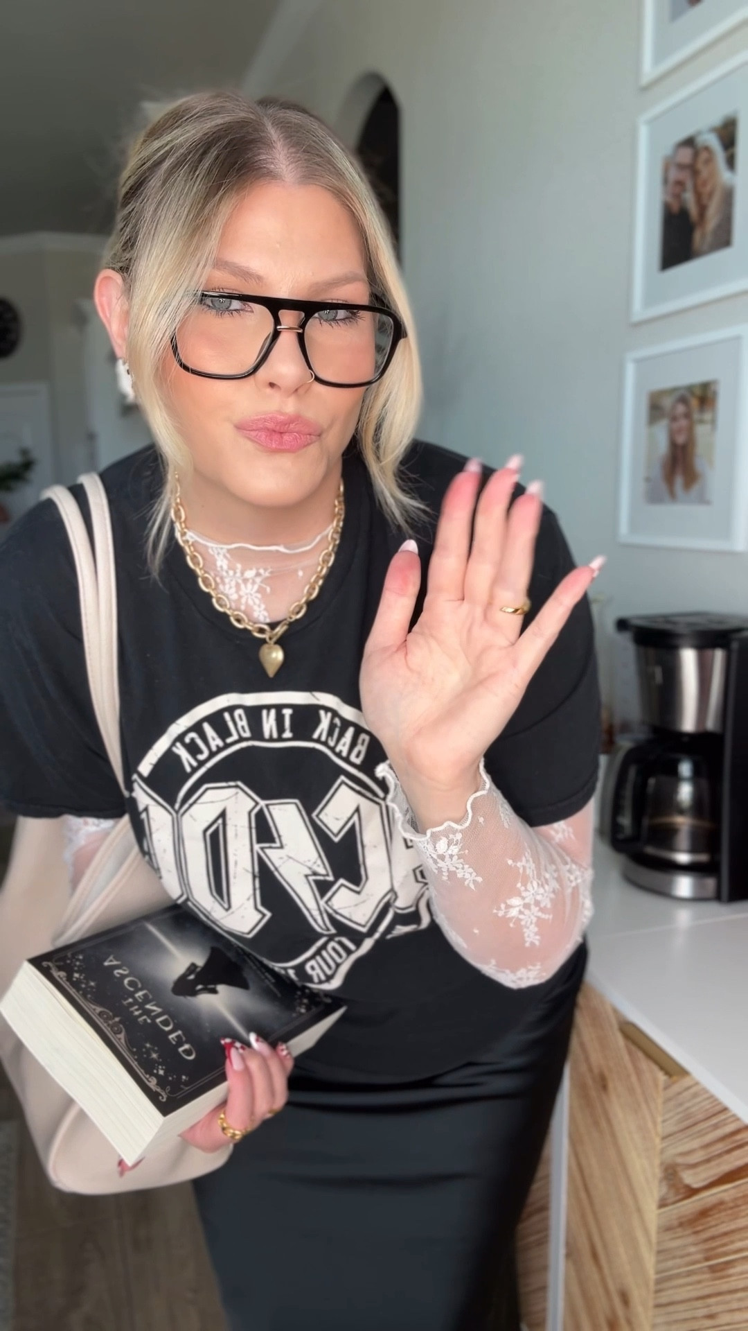 DOB of the Day (drink, outfit, book) dressing to help my depression 🤘🏻

I loved Riftborne and Dusbound by Greenwich & Lennox so I had to dive into this one! I have heard great things 👌🏻 

XL in everything 
(linking similar shirts)

#LTKTall #LTKStyleTip #LTKPlusSize