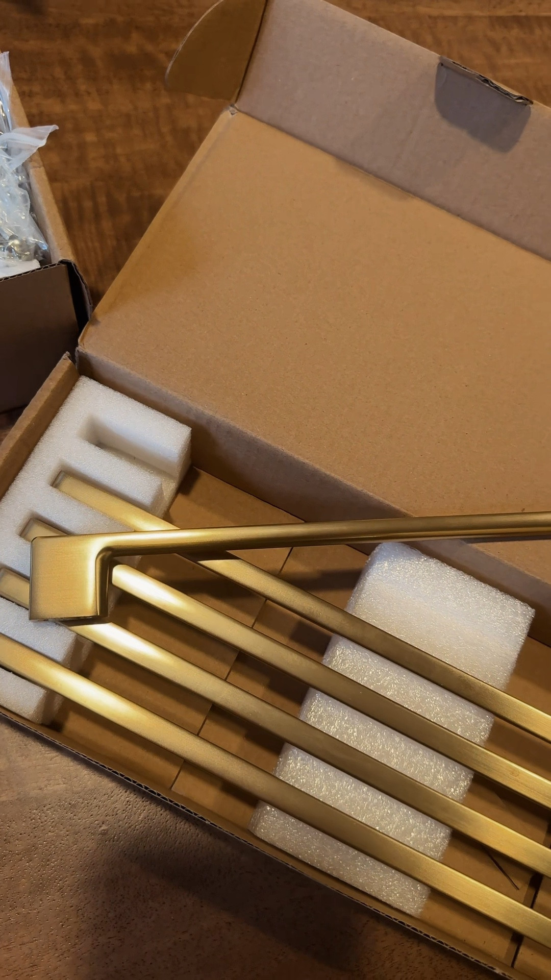 We’re officially swapping out our kitchen hardware 👏🏼 I loved our black pulls, but I was craving something more classic and warm. This bronzed finish feels so timeless, and the quality is chef’s kiss 🤌🏼💋 They also have a nice weight to them. Can’t wait to share the full install 🤎

#kitchenupgrade #kitchen #kitchenremodel #kitcheninspo #kitchendesign

#LTKHome