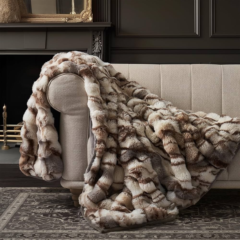 EVERGRACE Ultra Soft Luxury Fluffy Ridgeline Faux Rabbit Fur Throw Blanket, Thick Warm Bubble Thr... | Amazon (US)