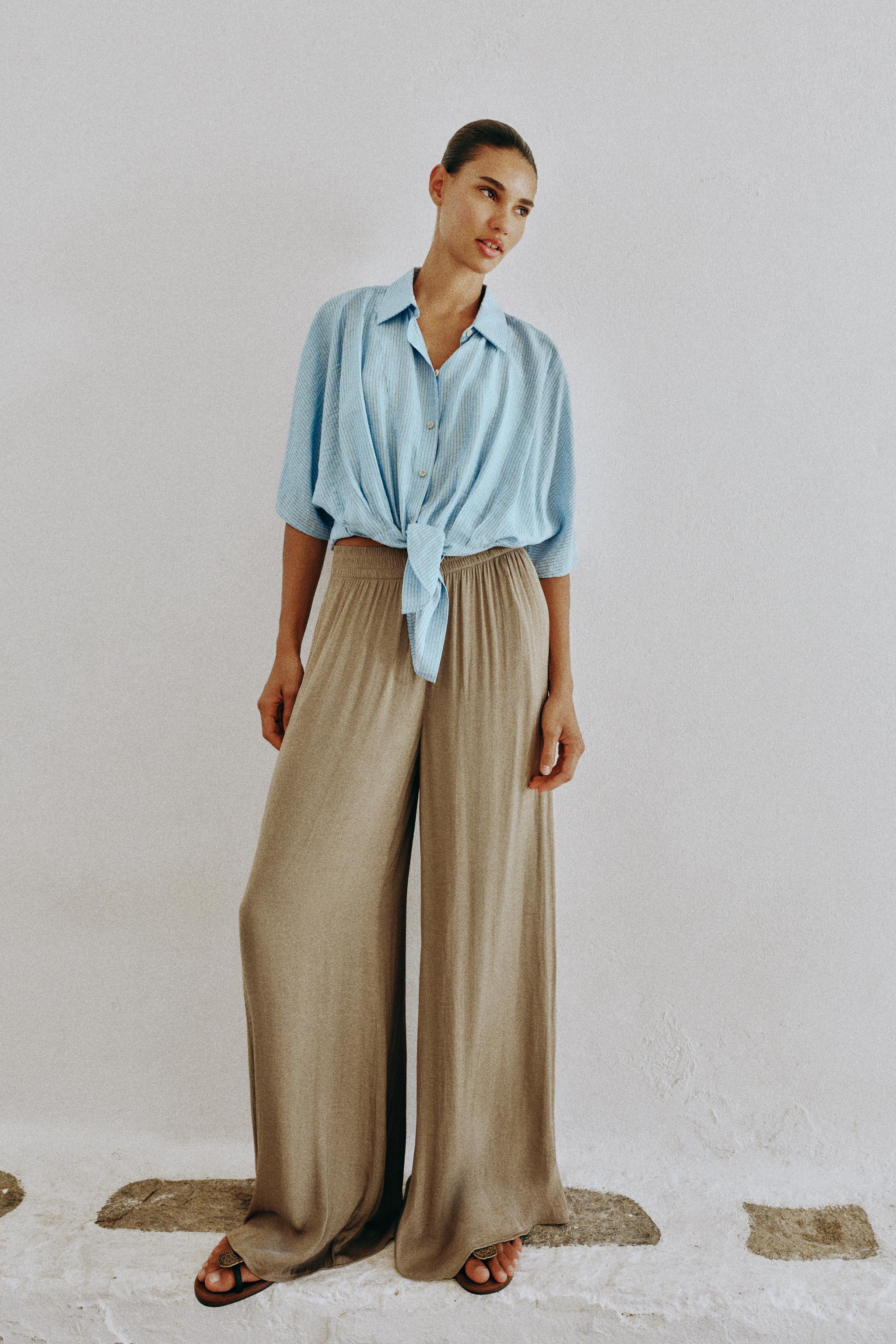 GESTREIFTES HEMD MIT KNOTEN | Zara DE