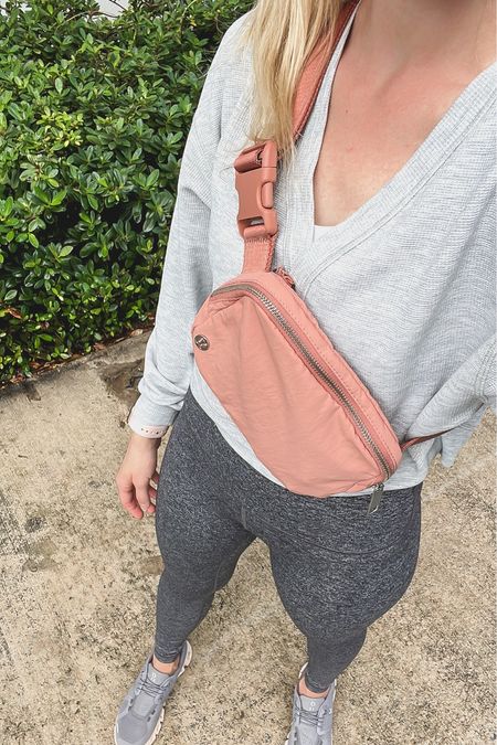 sunday errands

rainy day outfit | casual outfit | workout finds