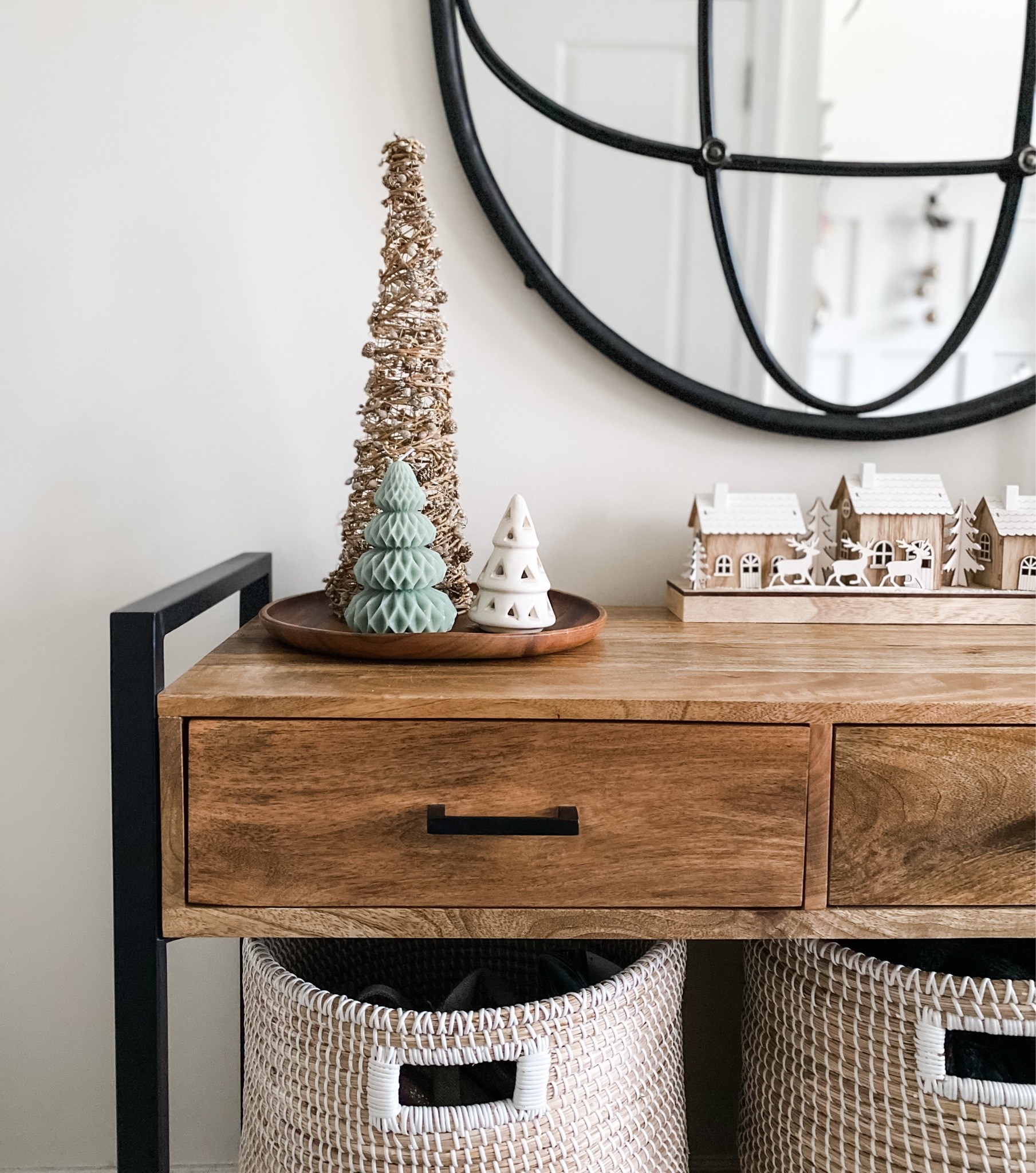 Christmas entryway decor

#LTKHoliday #LTKSeasonal #LTKhome