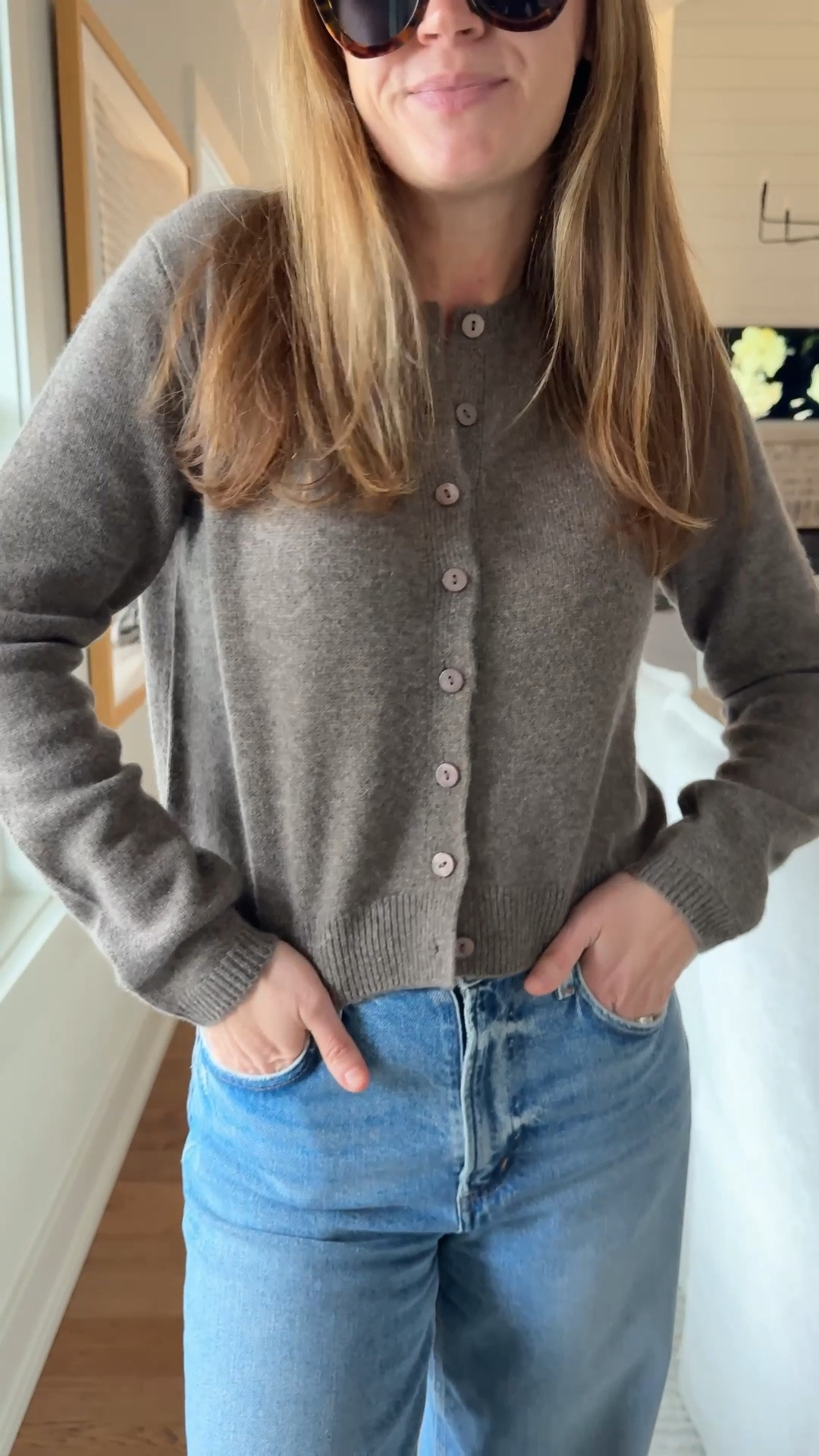 Sweater size small
Jeans size 25