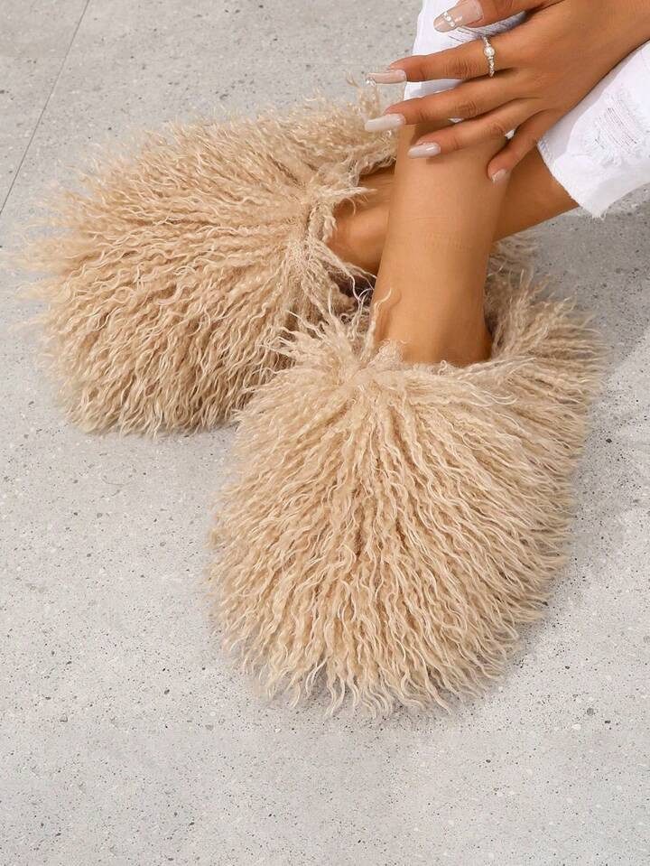 Plush Slippers For Women, Warm Fluffy Indoor Home Quiet Slip-On Slippers For Winter | SHEIN