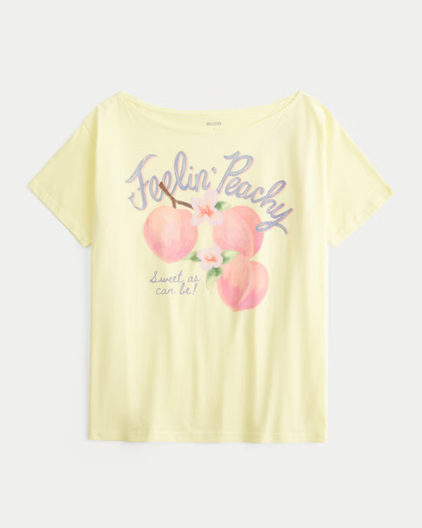 Oversized Off-the-Shoulder Feelin' Peachy Graphic Tee | Hollister (US)