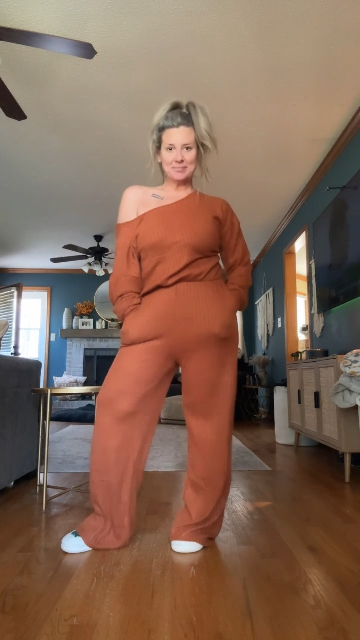 Another day. Another jumpsuit. Perfect color for a Fall Outfit 
Size: Largee

#LTKMidsize #LTKStyleTip #LTKFindsUnder50