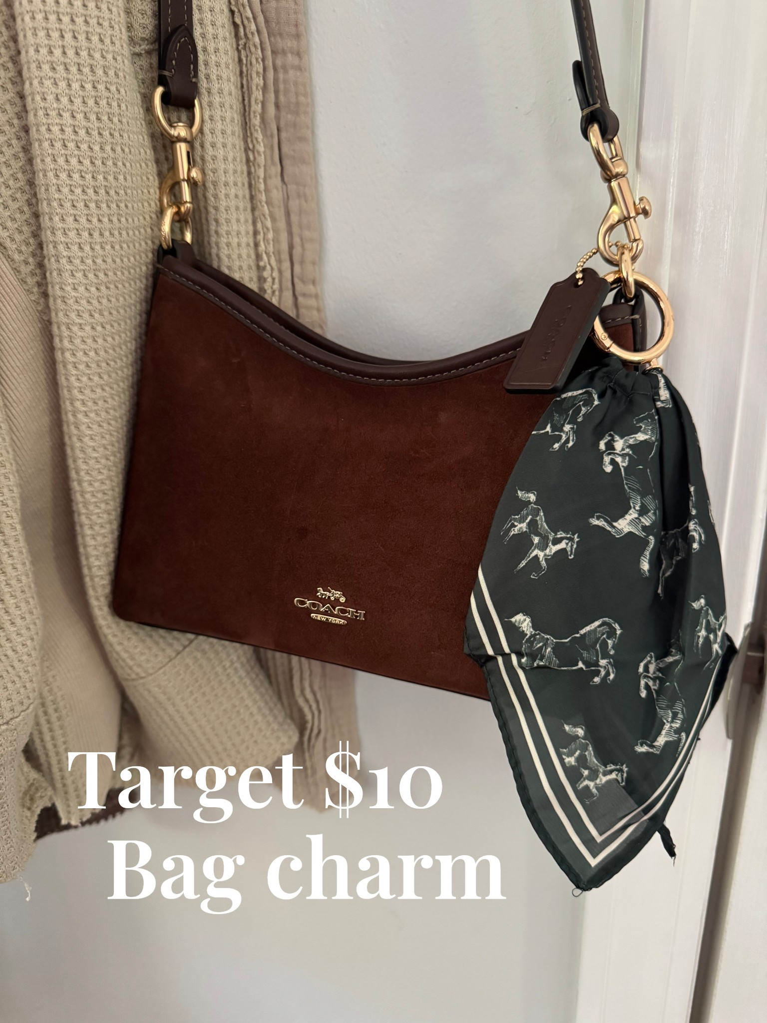 Snagged this adorable emerald green mini scarf bag charm from Target for only $10! I think it’s the perfect addition to my chocolate brown bag! Perfect for fall 👌🏻
#targetfinds #targetaccessories #bagcharms

#LTKFindsUnder100 #LTKItBag #LTKWorkwear
