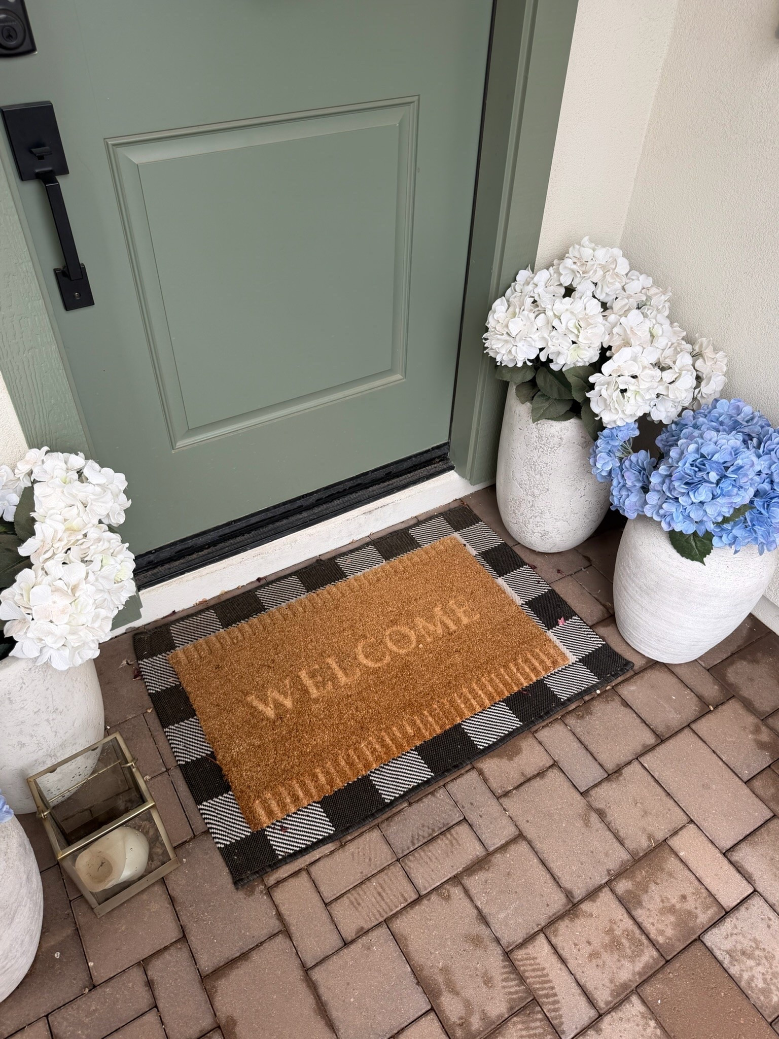 New doormat is so cute!

#LTKSeasonal #LTKHome