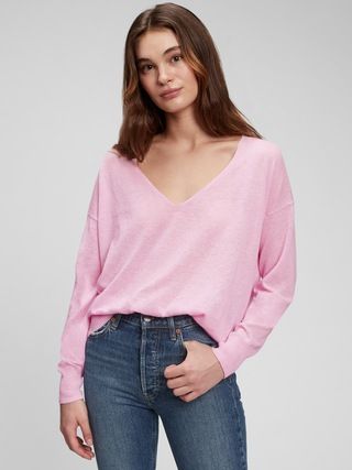 Lightweight V-Neck Sweater | Gap (CA)