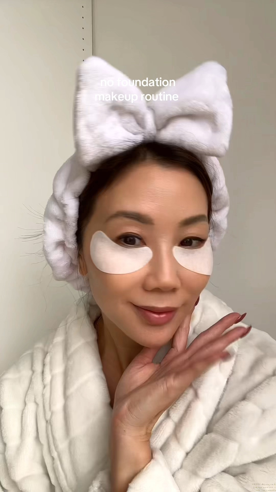 GRWM: skipping the foundation for a clean everyday makeup look. Do you wear foundation regularly? 

Using @watierofficial iconic essentials for this clean girl easy makeup look: Sun Smart Invisible Face Primer Universal UV Shield, Portfolio Corrector, Rouge Fondant Suprême and Eye Patches 💕 AD

#watiersociety #cleanmakeup #foundationfree #naturalmakeup #grwmmakeup #grwmroutine