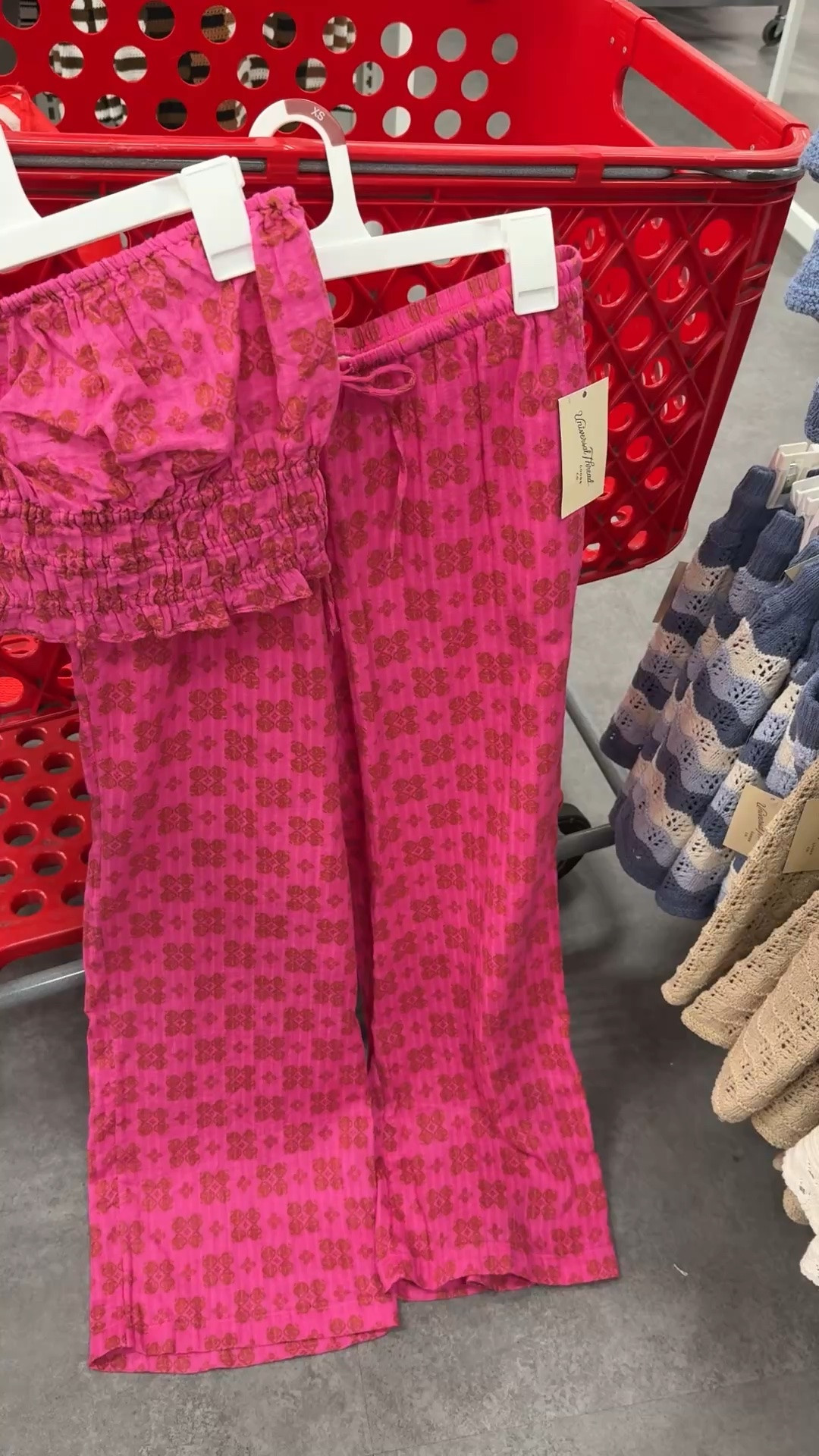 New matching set from @Target 

#summerstyle
#target #targetfinds #summeroutfit #vacationoutfit #matchingset

Summer style, vacation outfit, 2 piece set, Target

#LTKootd #LTKgrwm #LTKMidsize