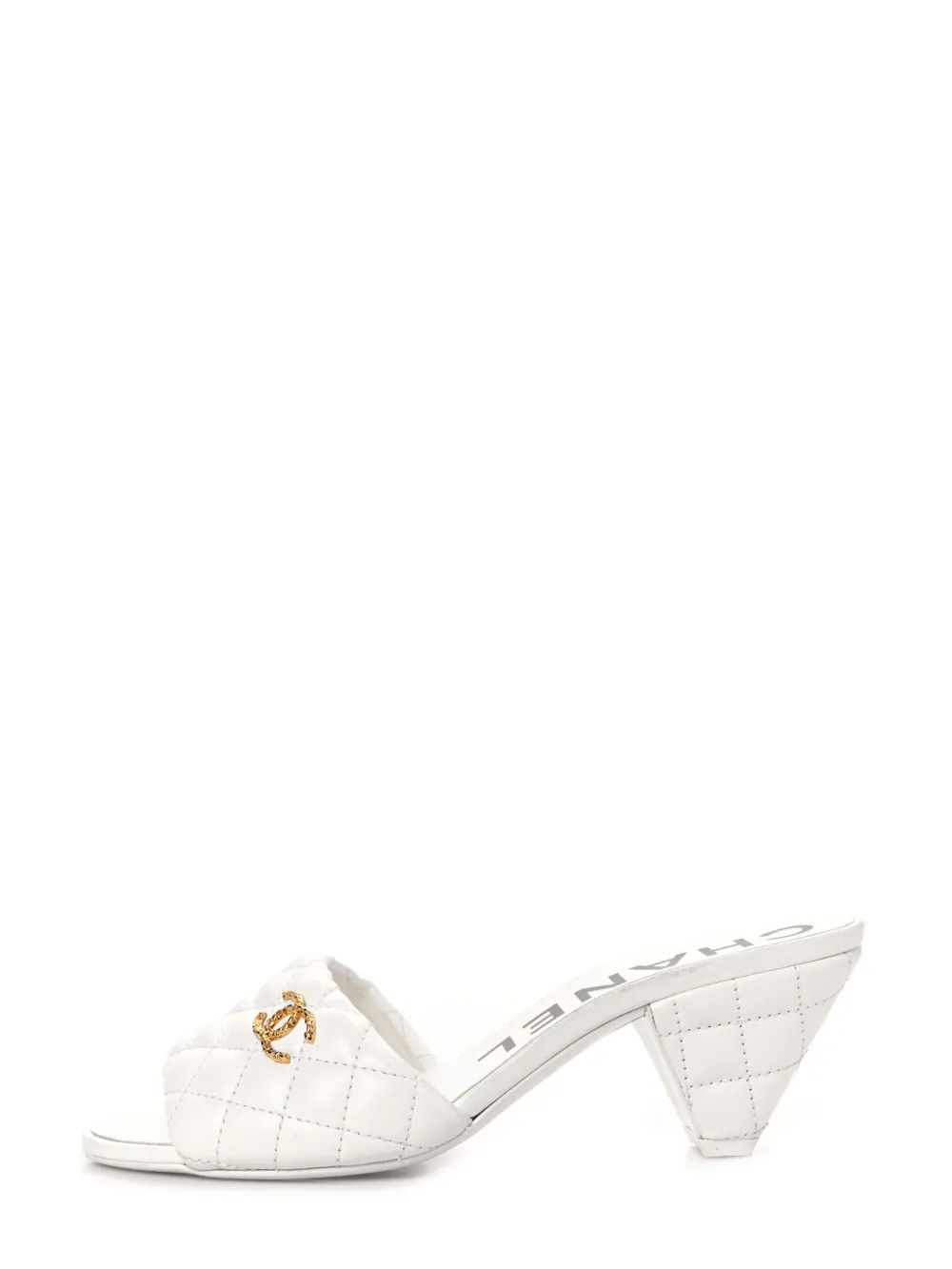CHANEL Pre-Owned CC diamond-quilted Sandals - Farfetch | Farfetch Global