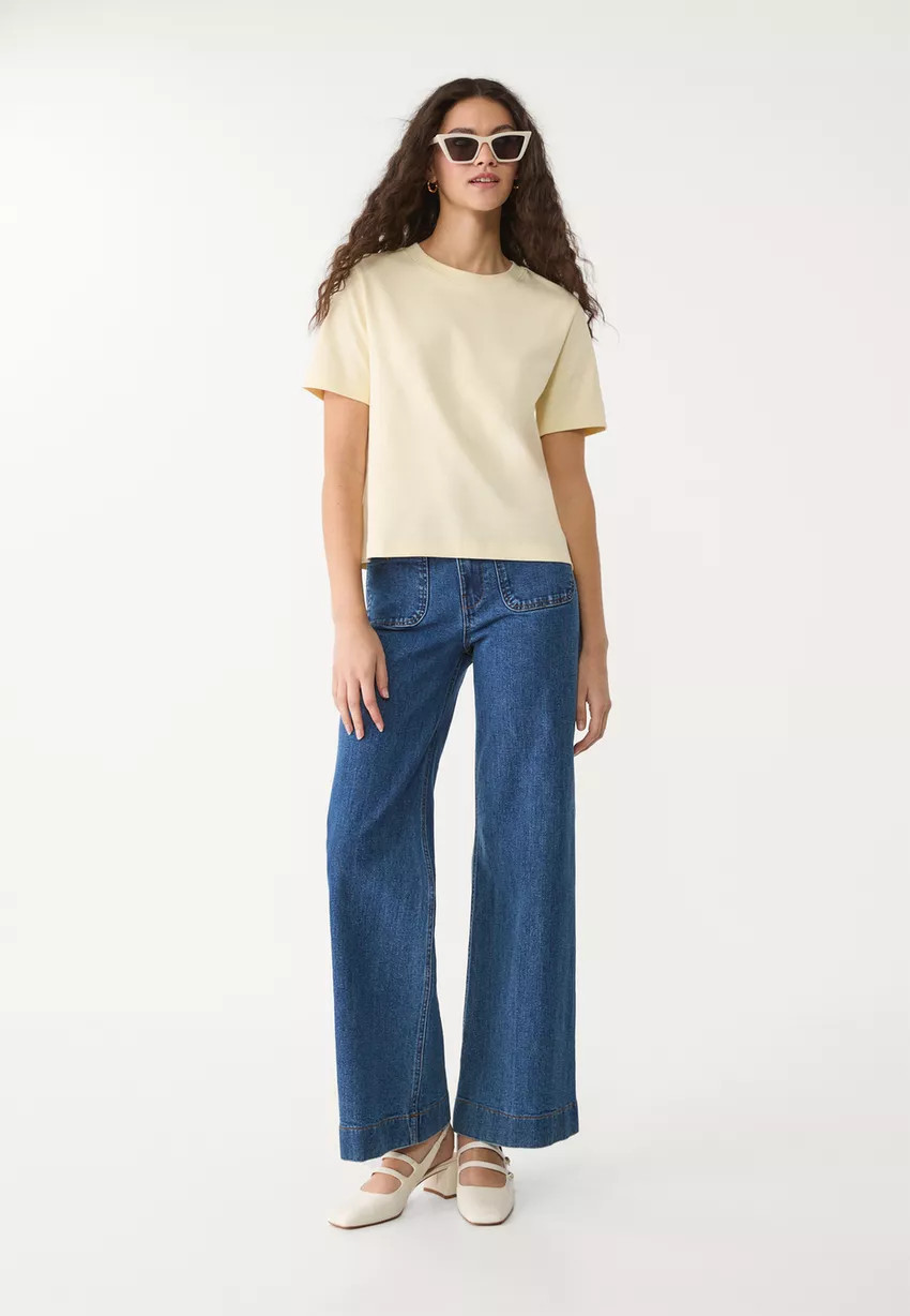 Basic heavy weight regular fit T-shirt | Stradivarius (UK)