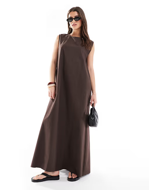 ASOS DESIGN poplin pleat black trapeze maxi dress in chocolate | ASOS (Global)