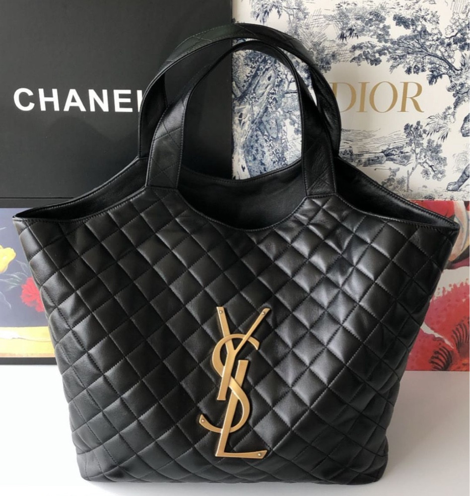 YSL Maxi Icare 🖤 118$ https://bit.ly/3jpnscL #dhgate

#LTKitbag #LTKSale #LTKGiftGuide