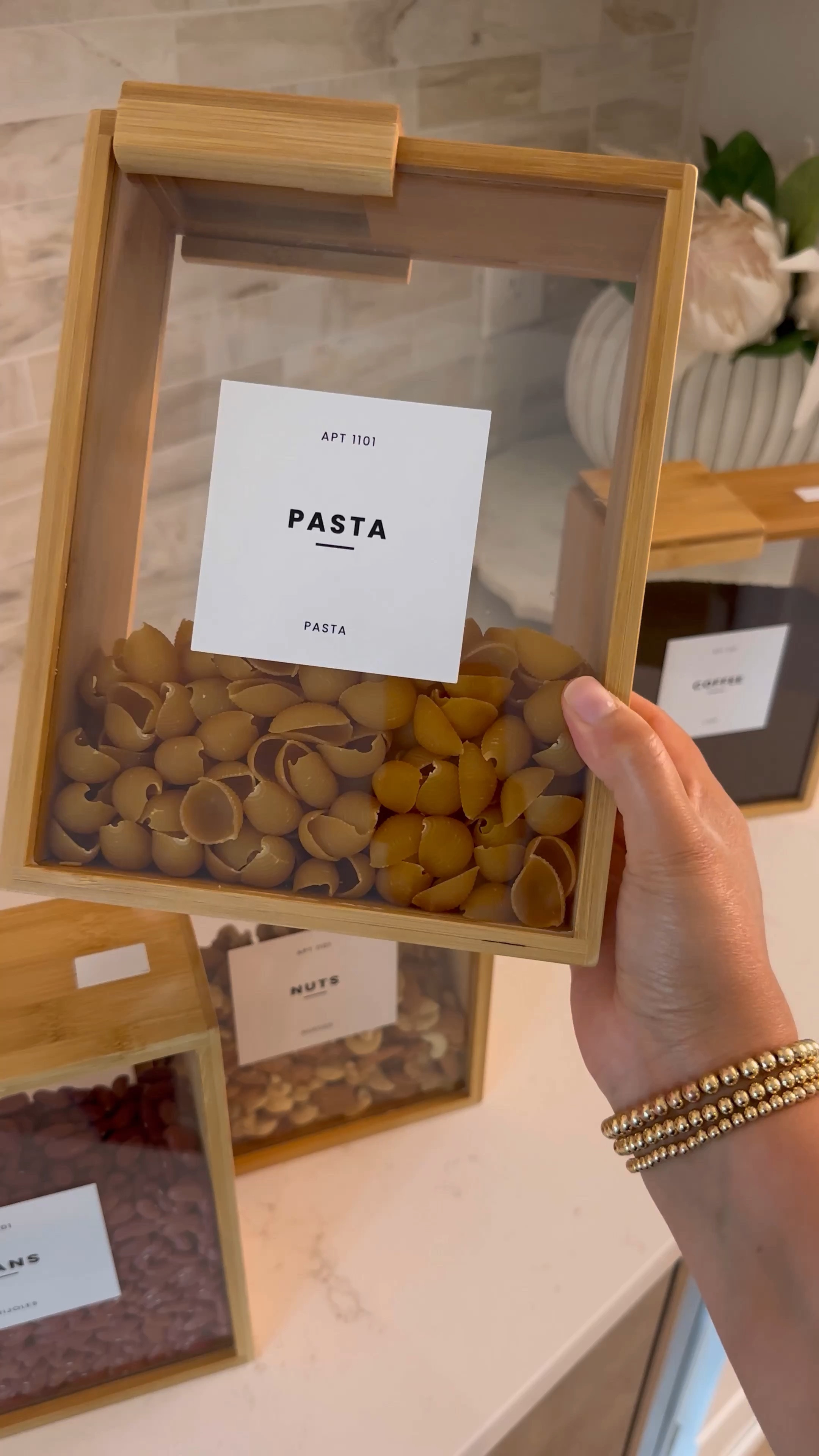 Obsessed! 😍 The prettiest food storage containers you’ll ever own

Airtight Pantry Organizers and Storage, home, home decor, kitchen, kitchen finds, pantry, pantry storage, pantry organizing, pantry organization, food storage, cabinet and drawer organization, home organization, rice dispenser, cereal dispensers, Flour, Snack Storage, Amazon pantry storage, apt 1101 

#LTKFamily #LTKHome #LTKSaleAlert