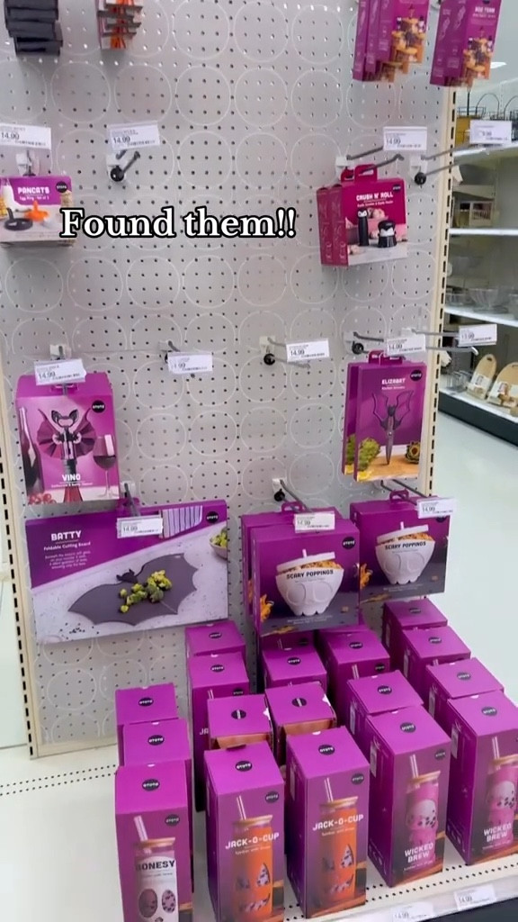 Halloween kitchen finds from Target! 





Halloween movie night 
Halloween finds 
Target Halloween 
Halloween party 
Target finds 
Kitchen decor 

#LTKHome #LTKParties #LTKHalloween