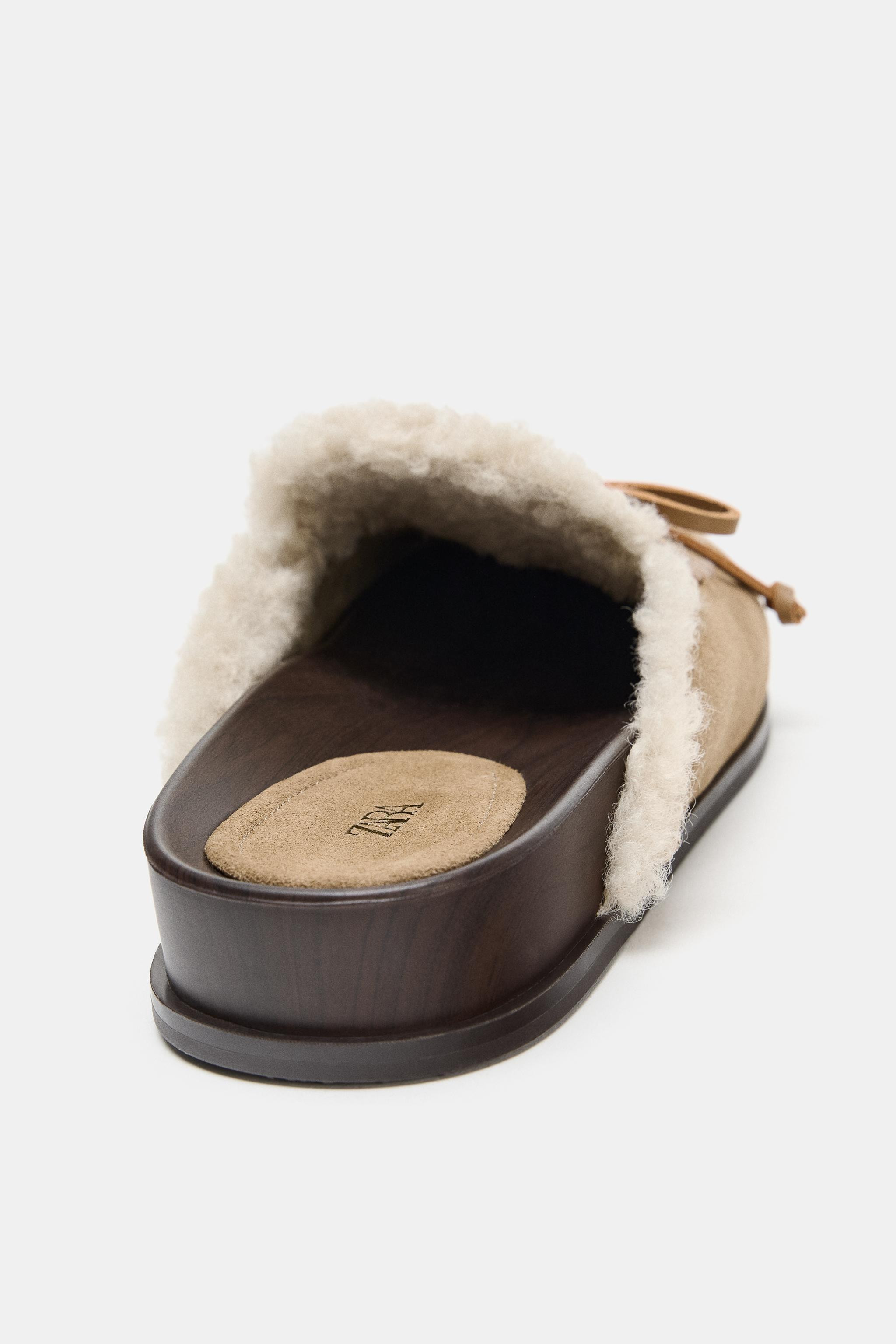 LEATHER SHEARLING EFFECT CLOGS | Zara UK