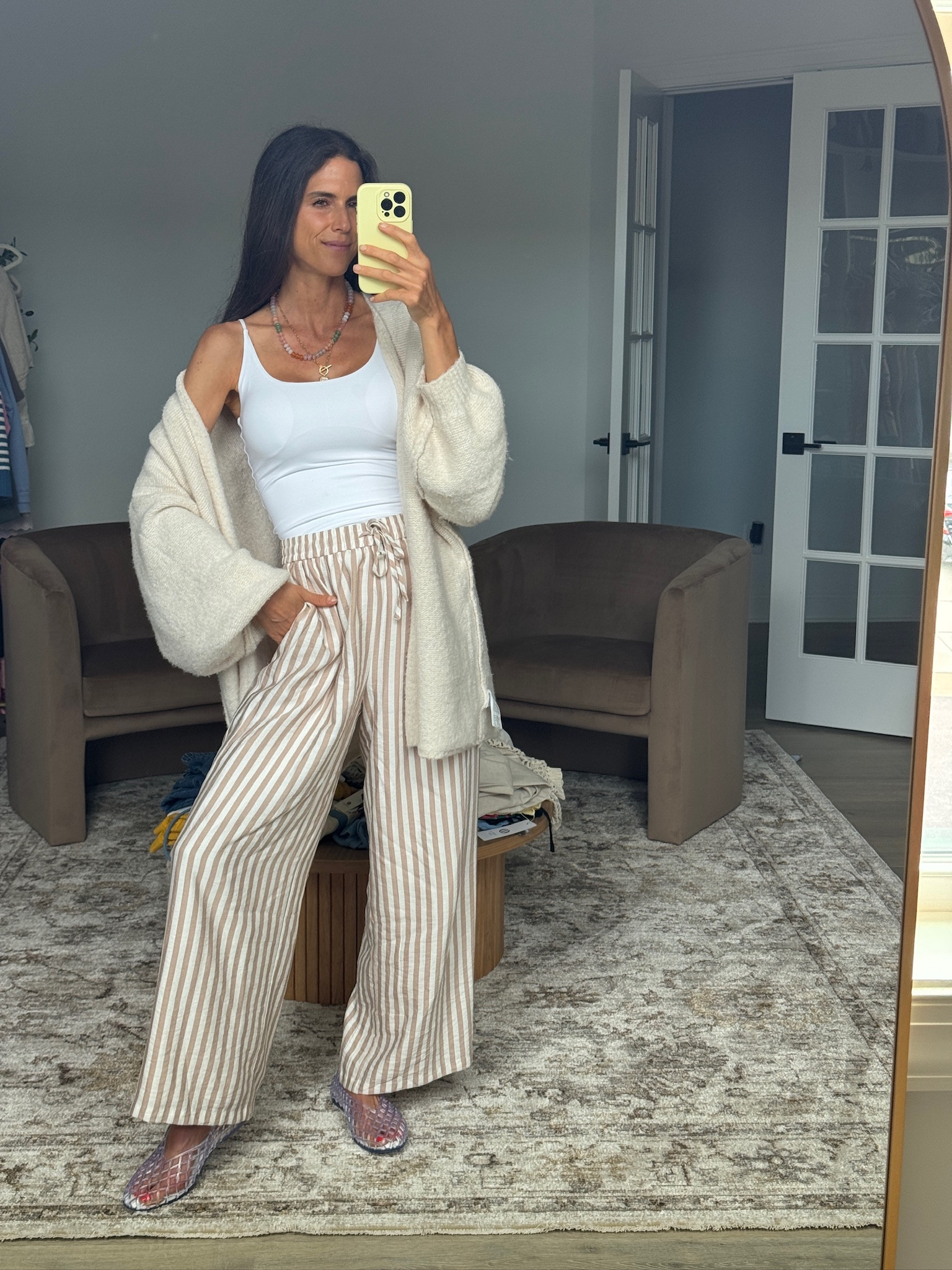 The kind of outfit that works for everything. Comfy, neutral, and easy to layer when you need it.

#LTKootd #LTKSeasonal #LTKdayinmylife
