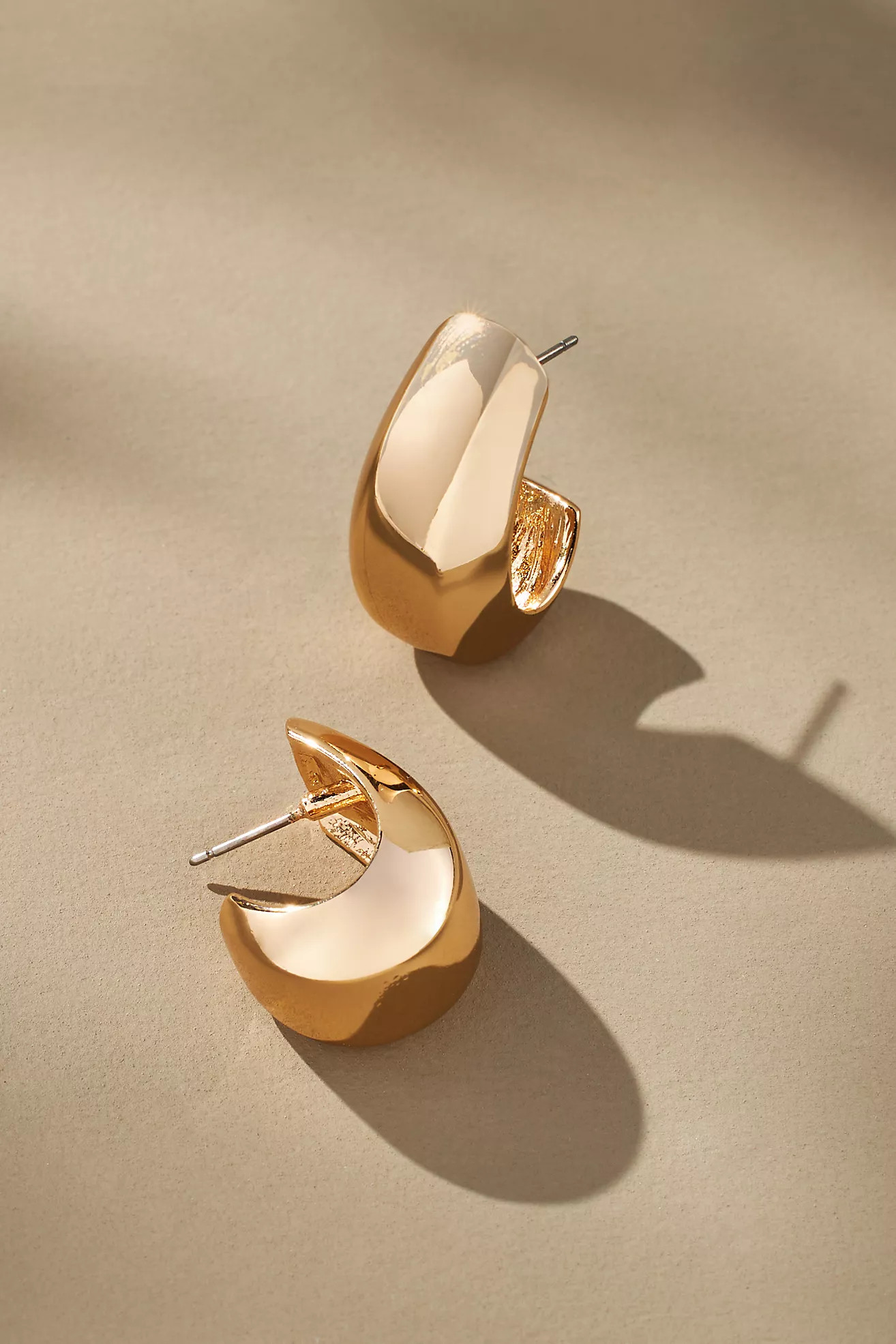 Sleek Crescent Hoop Earrings | Anthropologie (UK)