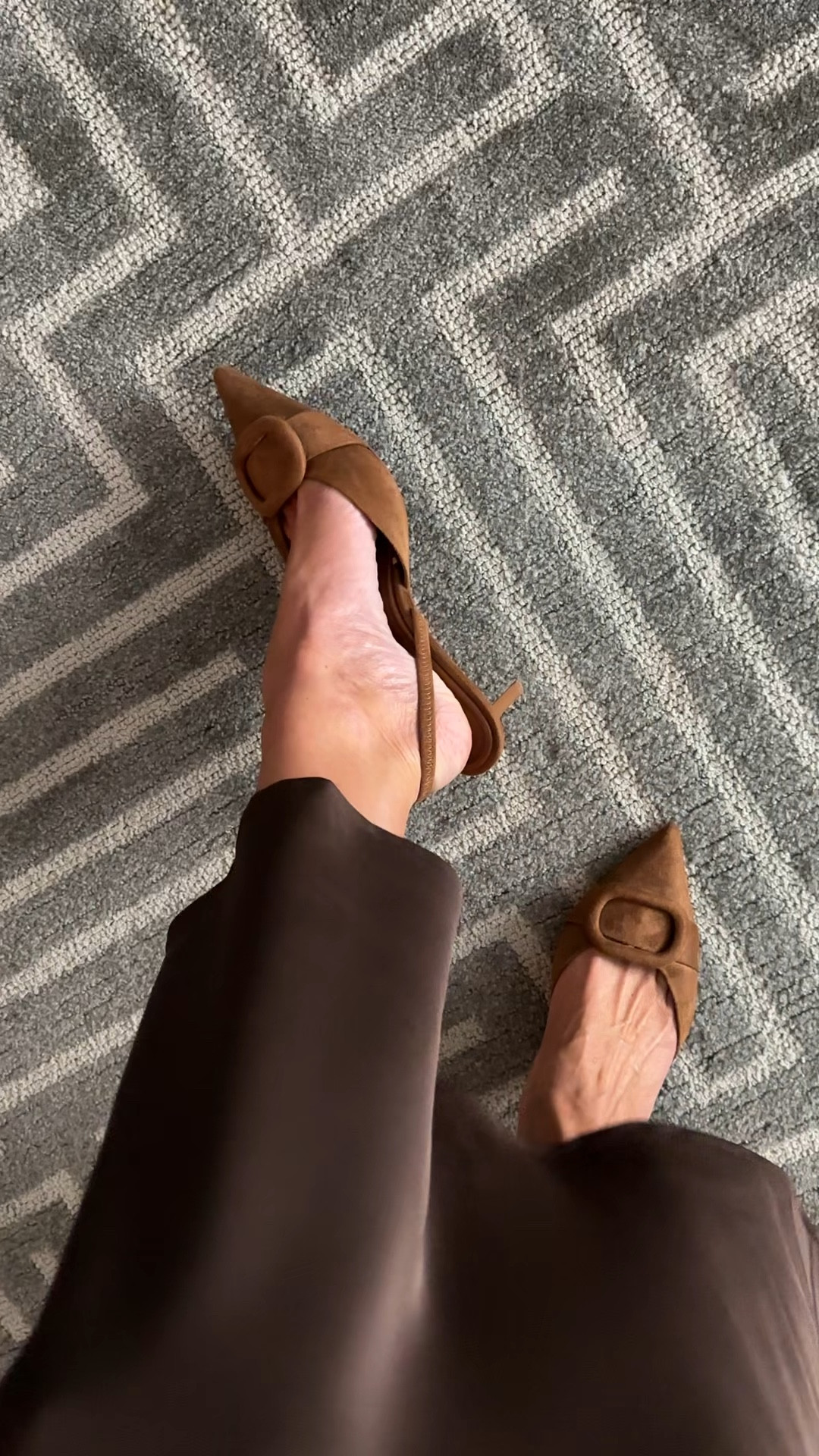 I’ve been getting so much use out of these brown suede slingback heels for fall! Only $60 - cushioned and comfortable! Check my Zara shoe size guide pinned in my LTK.  Love this washable silk dress too - I have it in 2 colors! TTS Size Small for reference 5’3”. Linked my fav no-show underwear as well which you’ll need! 

Sling backs
Kitten heels
Work outfit
Date night
Tonal
Chocolate Browns

#LTKWorkwear #LTKFindsUnder100 #LTKPetite