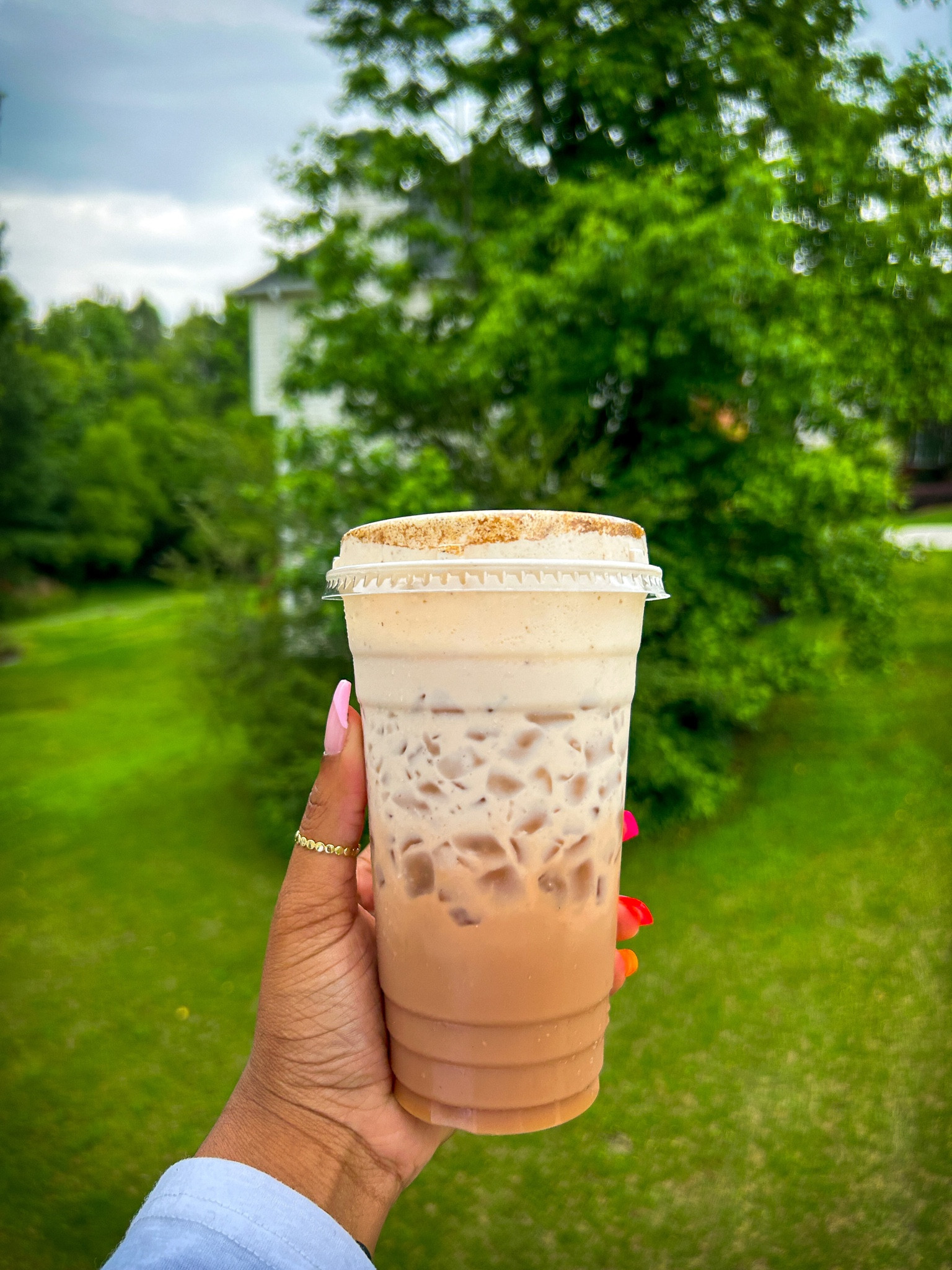 Strawberry Horchata Chai Dutch Bros DUPE 
#coffee #coffeefinds #coffeebar #homefinds #starbucks #dunkin #icedcoffee

#LTKhome #LTKFind #LTKSeasonal
