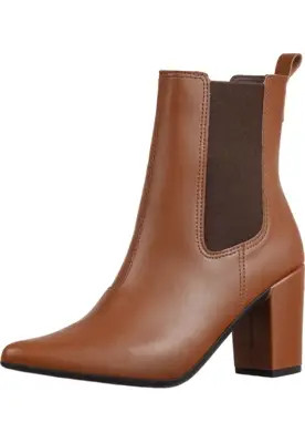 Bota Chelsea Gigil Bico Fino Salto Alto Grosso Caramelo | Dafiti (BR)