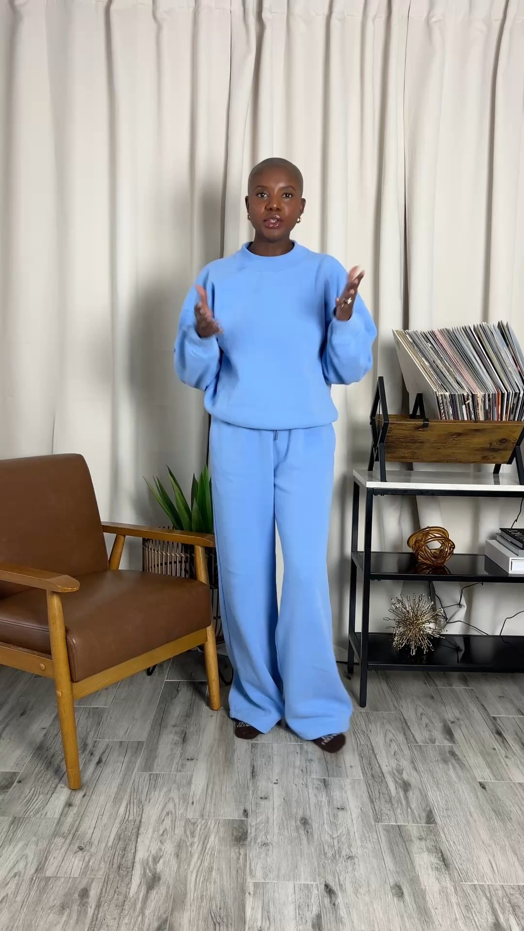 Level up your cozy sweats with this styling! This is how you wear sweat sets in a chic way!

#LTKdayinmylife