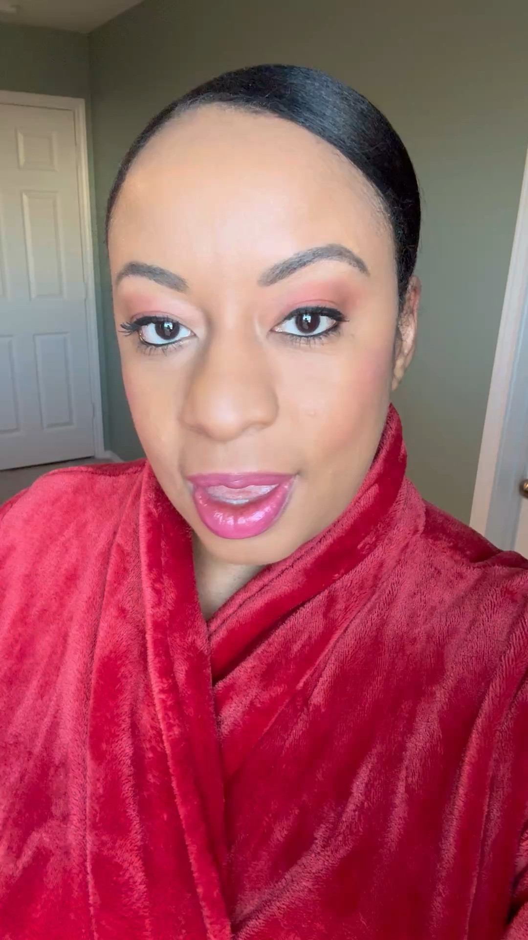 Galentine’s outfit, pink leisure sweatshirt, rose skirt

#LTKSeasonal #LTKMostLoved #LTKStyleTip