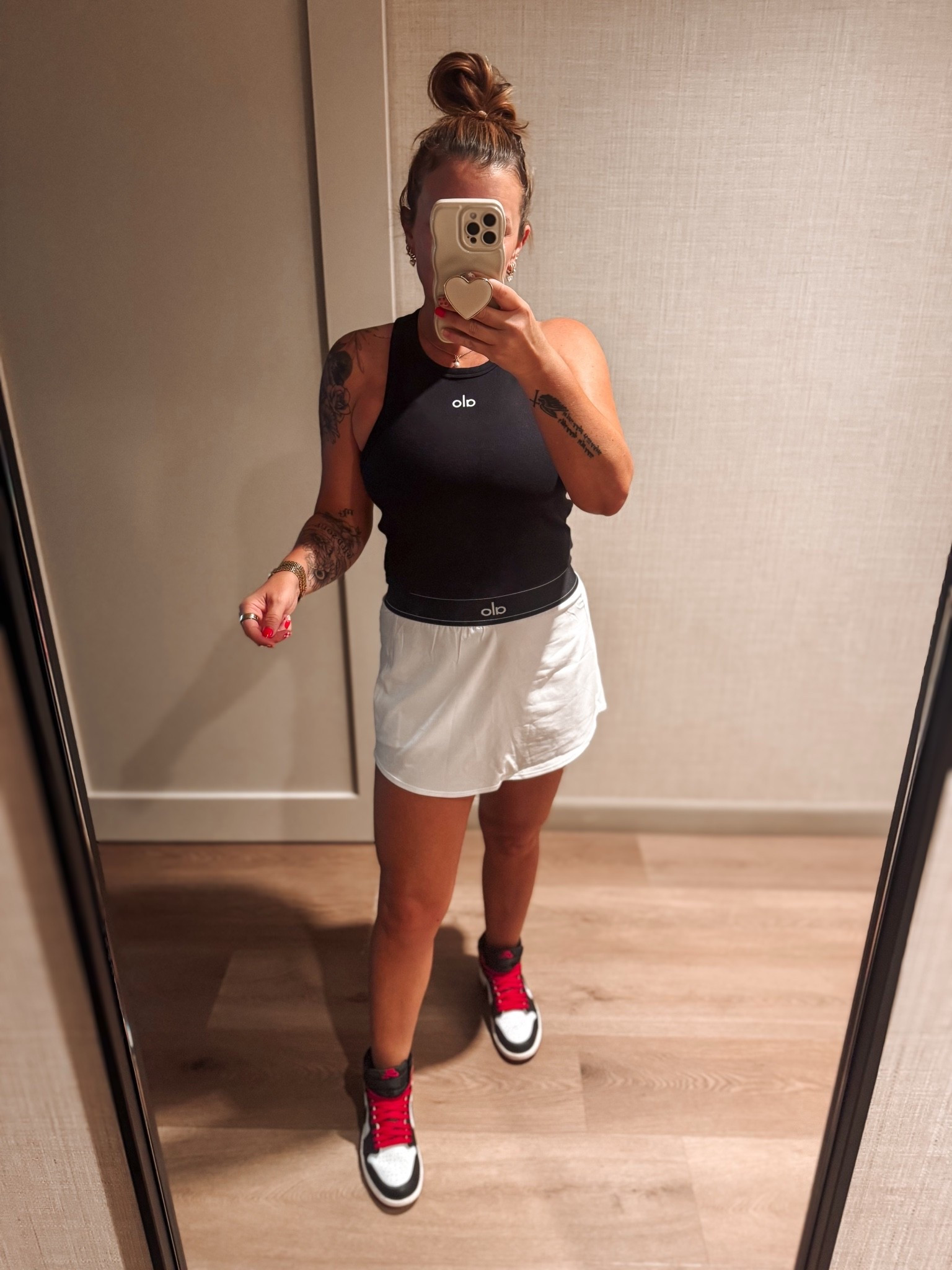 Thursday ootd in this Alo tennis skirt + tank duo 🖤🤍

#LTKootd #LTKOver40 #LTKActive