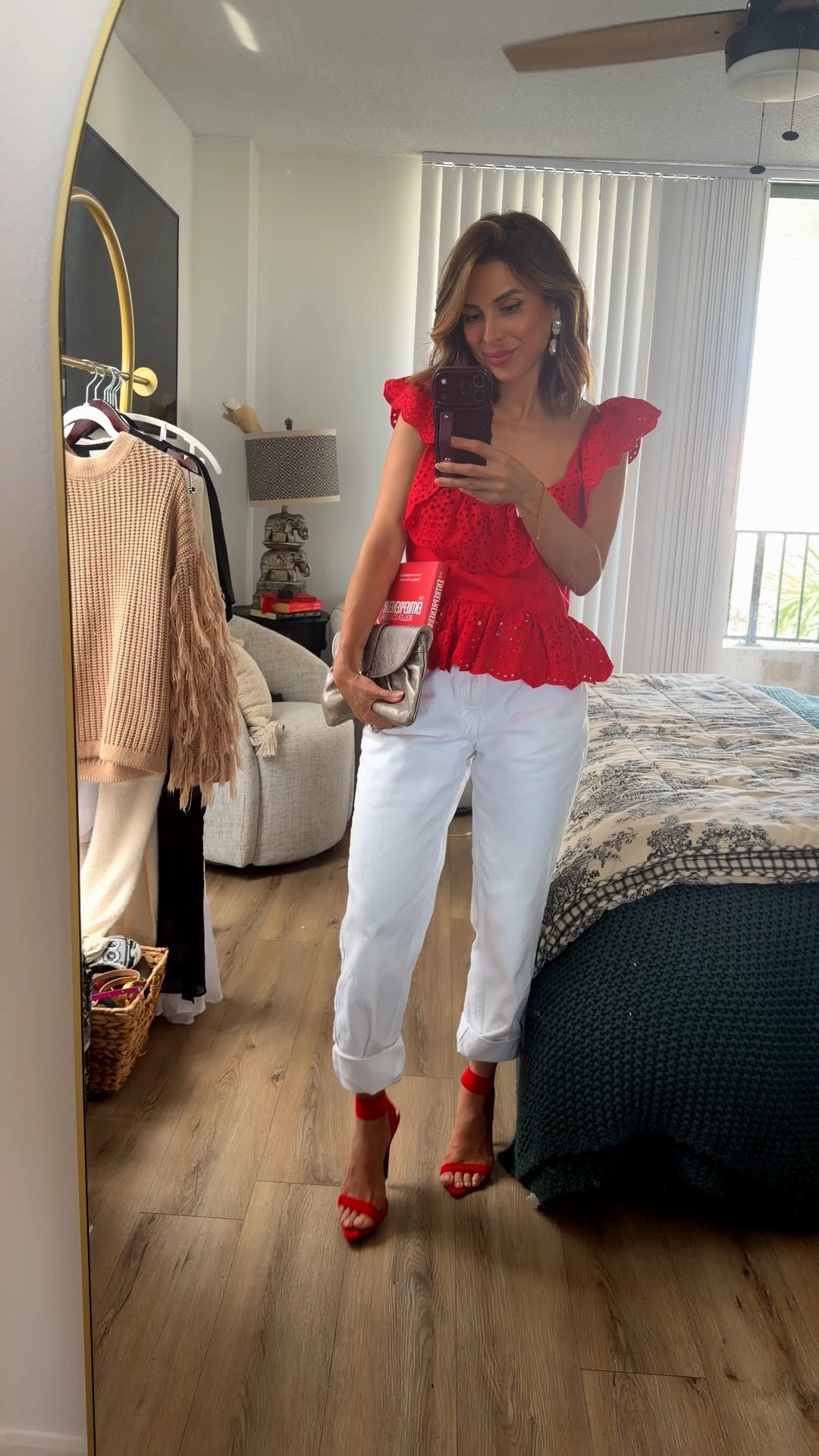 This is how I make a simple outfit feel instantly elevated ❤️

I didn’t overthink this… I just built around one strong piece.

This top does all the work.
The structure + color brings everything together without needing much else.

If your outfits ever feel a little flat, try this:
→ one statement top + clean neutrals

It gives you shape, contrast, and that effortless “put together” look.

I linked a very similar tops here + everything to recreate the outfit. 

#LTKmomlife