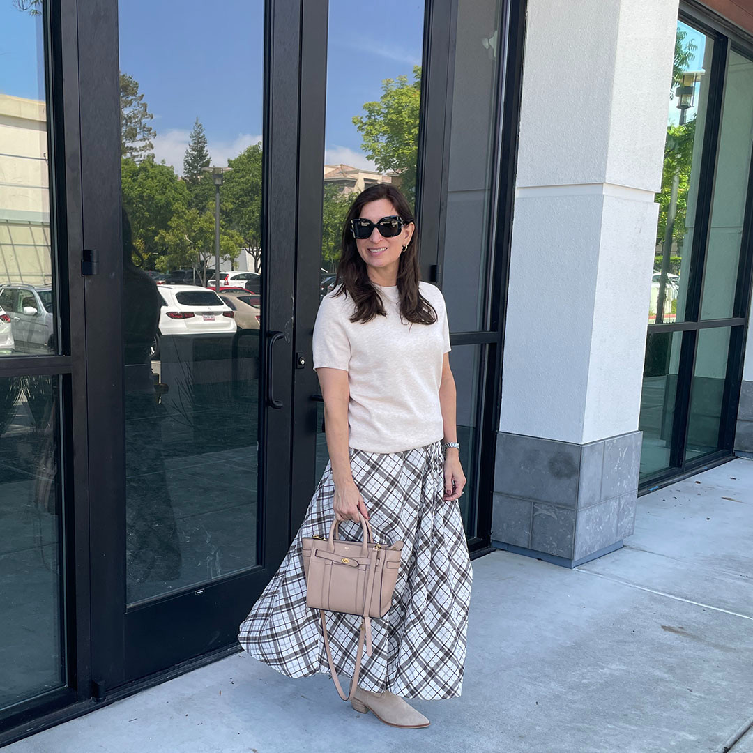 We can never have enough maxi skirts for summer outfits. Love! 

 #LTKootd #LTKSeasonal #LTKOver40