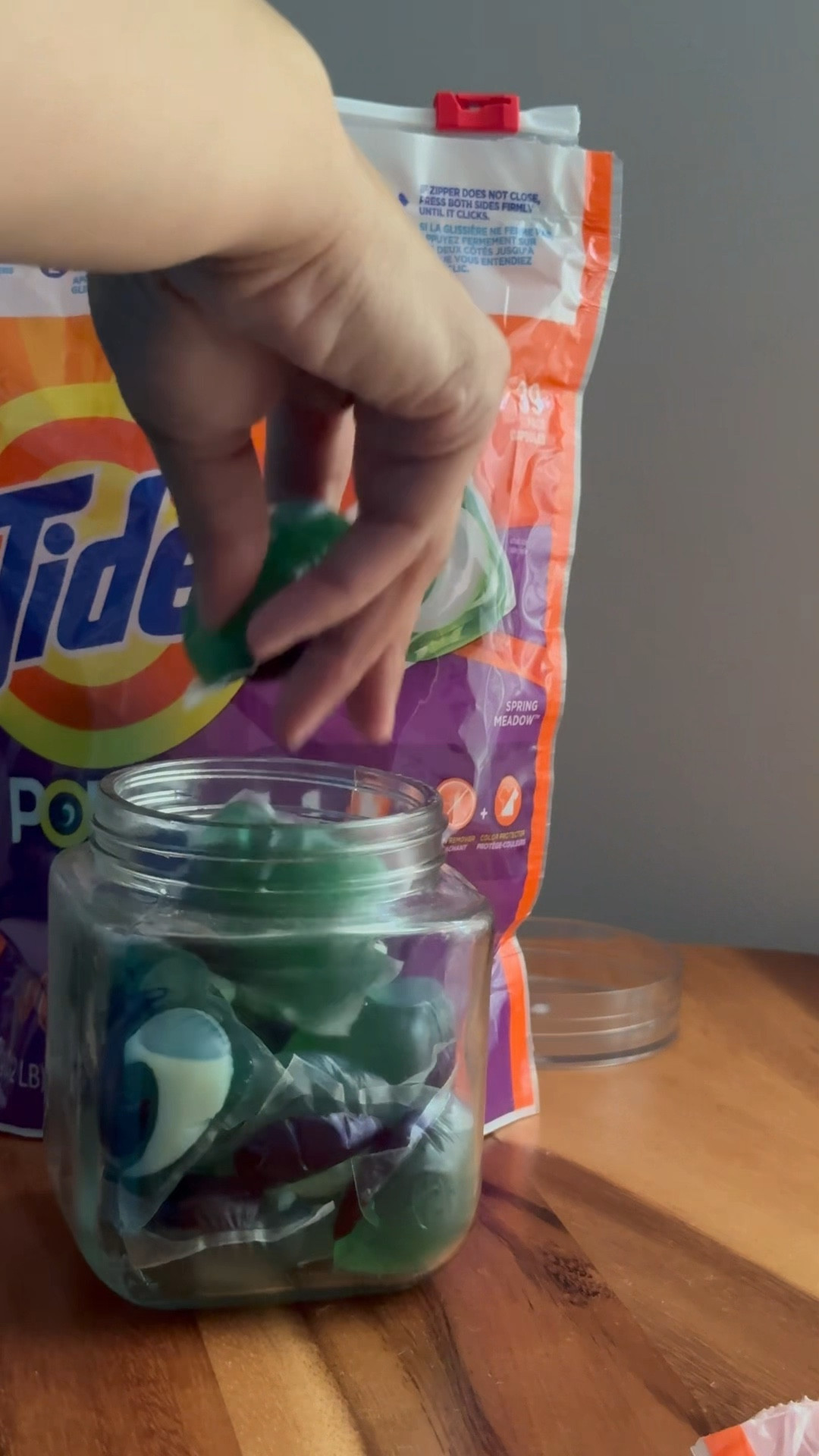 🧺 Sunday Laundry Restock | Tide PODS 🌸
Upgrade your laundry routine with my absolute favorite essential! There is nothing more satisfying than a Sunday restock, especially when it involves these Tide PODS laundry detergent pacs. 🫧
This 76-count pack is a total game-changer for keeping your home running smoothly. I love that it’s a 3-in-1 solution 💕it works as a stain remover, odor fighter, and color protector, so you get a deep clean without needing a cabinet full of extra products. Plus, the Spring Meadow scent leaves everything smelling fresh for days! 🧼✨  

Why I love them:
• HE Compatible: Works in all machine types.  
• Effective: Handles tough stains even in cold water.  
• Convenient: No measuring, no mess, just toss and go!

Shop this post and my laundry room favorites by clicking the link! 👇

#LTKhome #LTKclean #TidePODS #LaundryRoom #Restock #CleaningHacks #HomeEssentials #AmazonFinds #LaundryDay #CleanHome #SundayRoutine

#LTKSaleAlert #LTKHome #LTKmomlife