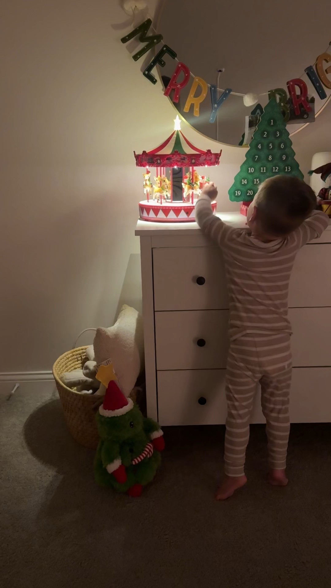 Christmas Carousel ❣️

#LTKHoliday #LTKGiftGuide #LTKKids