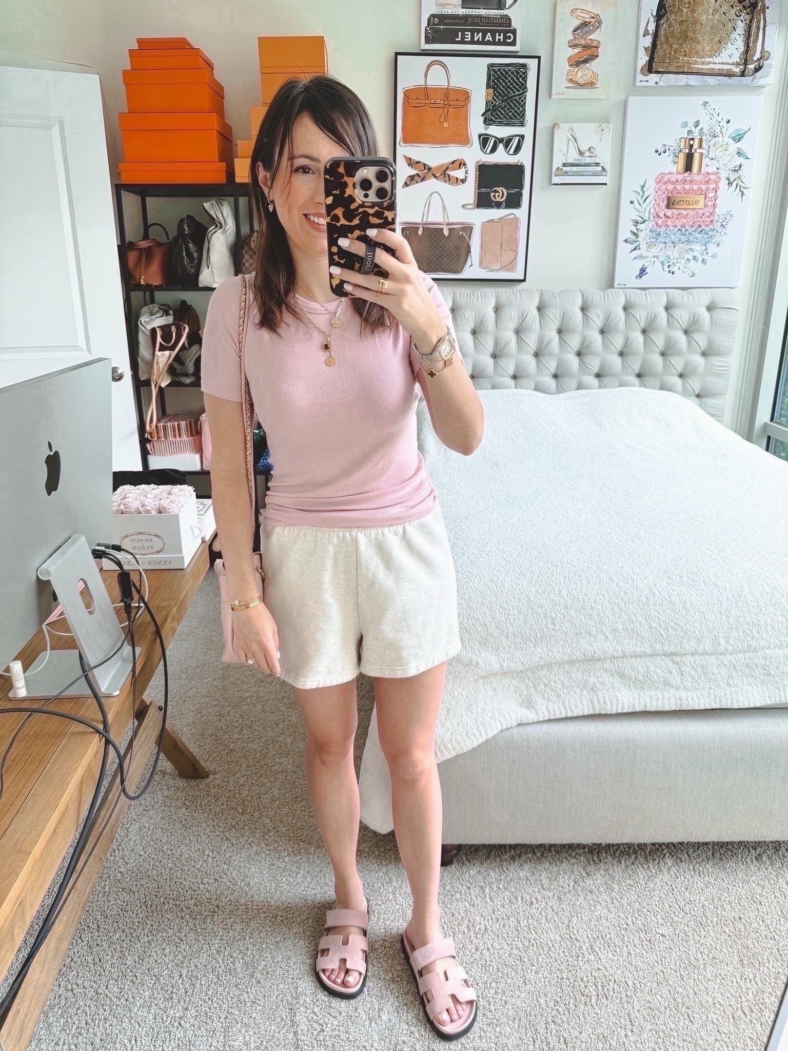 Lululemon top in pink haze (6) with fleece shorts (medium)



#LTKFindsUnder100 #LTKSeasonal #LTKootd