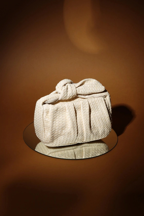 Essential Style Natural Woven Knot Handle Clutch Bag | Lulus (US)
