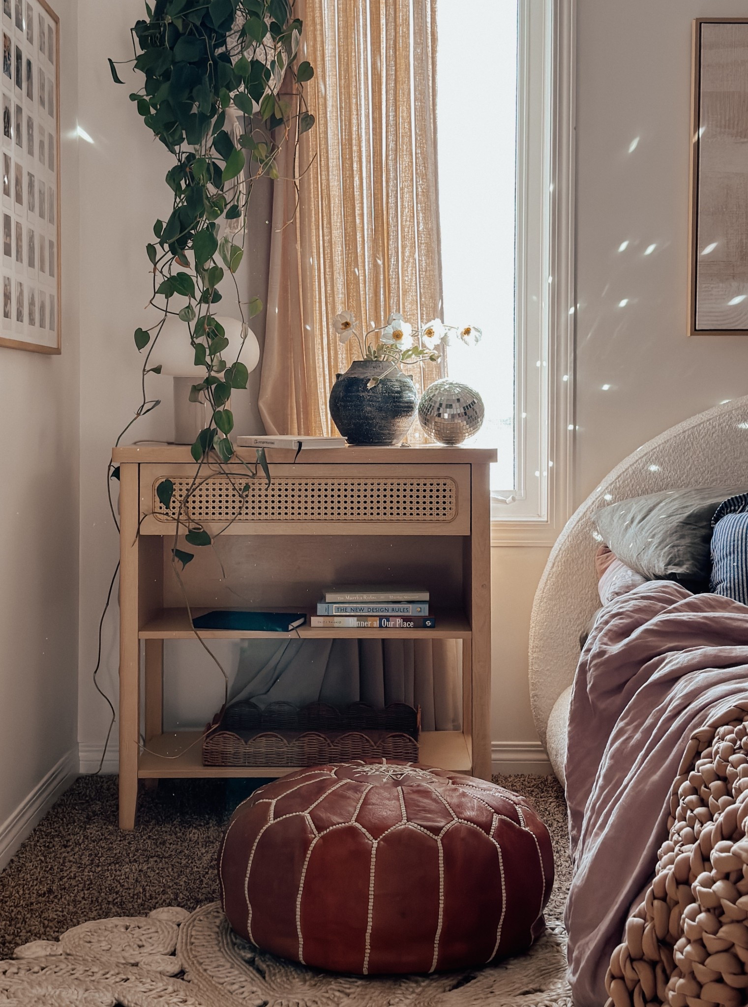 FYI this nightstand/console table has a built in charging port 🙌🏼 

#LTKcanada #LTKcasa #LTKsale