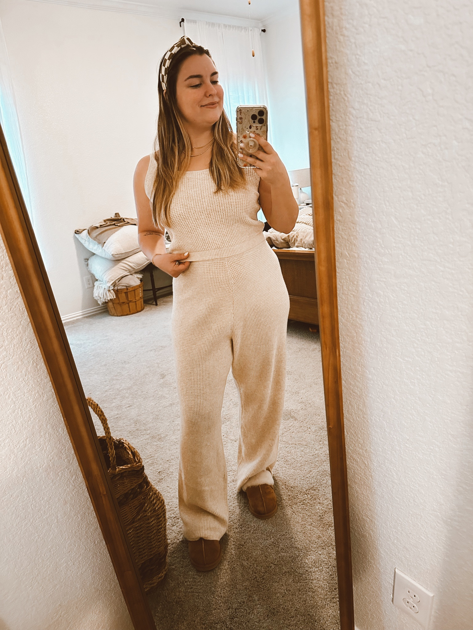 Another day, another neutral sweater set I didn’t need. The instagram ads won this time lol. Also comes in black & brown & its 30% off today! #sweaterset #set #neutralset

#LTKstyletip #LTKFind #LTKunder50