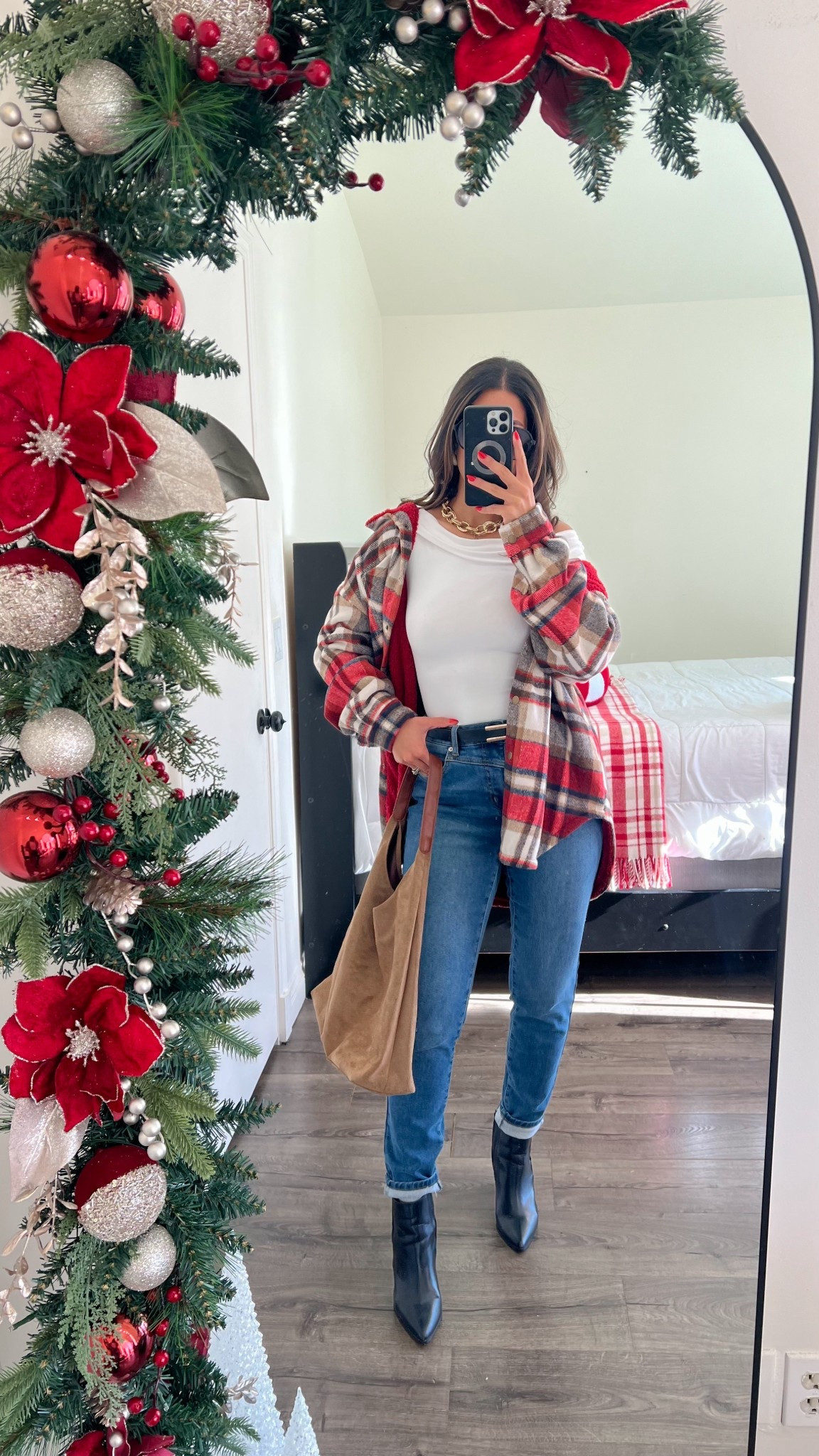 Casual winter look with a festive twist - this plaid Shacket! Love the double lined top  

#LTKFindsUnder50 #LTKHoliday #LTKootd