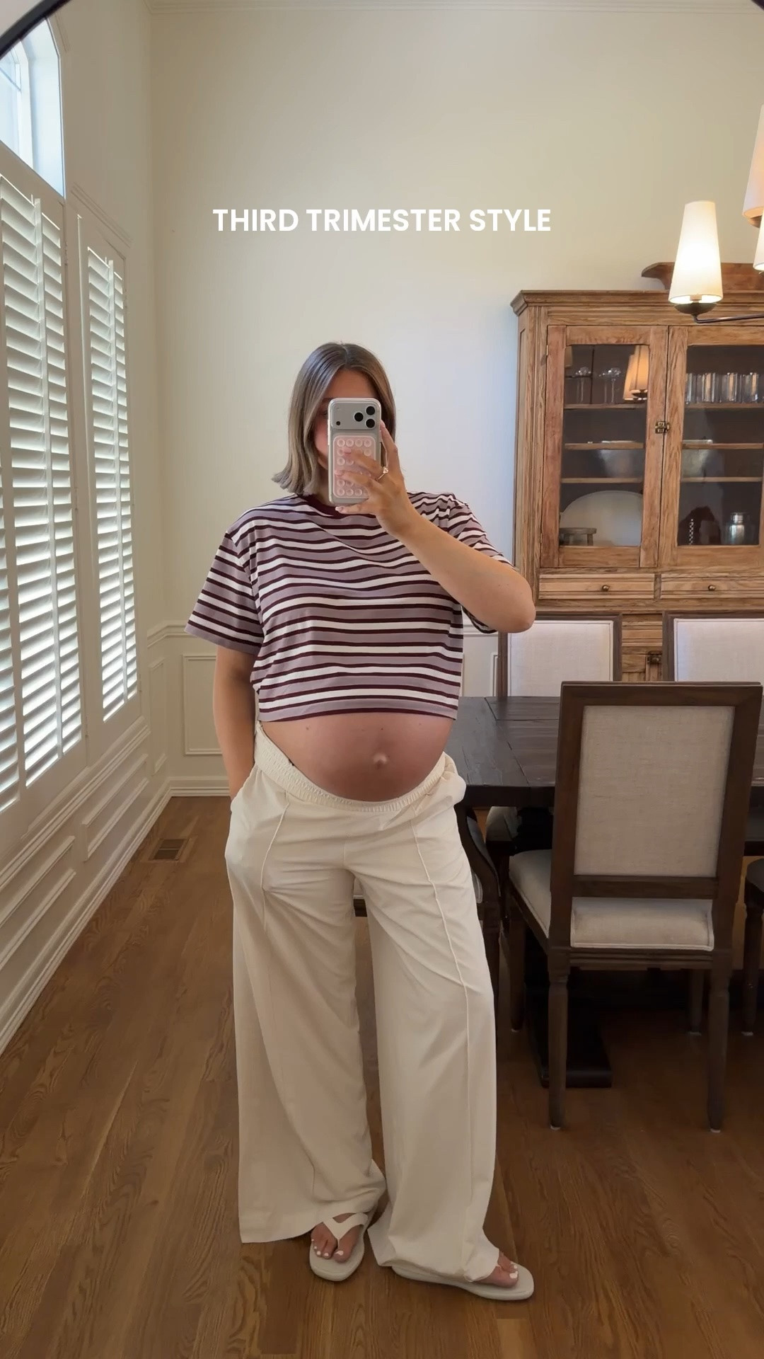 Size 10 in all lululemon tops, size L in Breezily Pant (sized up for pregnancy) mid rise and they’re super soft, stretchy and light weight for summer! 31” inseam and I am 5’ 5” 

#pregnancystyle #pregnant #bumpstyle #bresheppard #lowrise #pregnancy