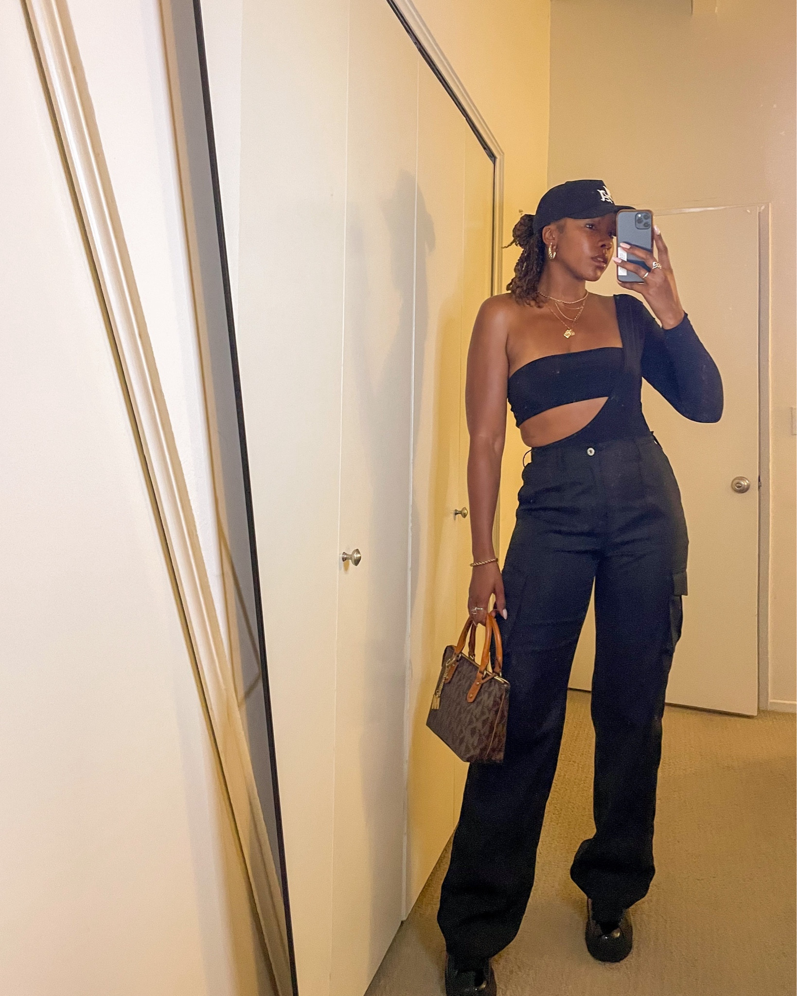 Sporty spice 🖤🤎

#LTKStyleTip #LTKFindsUnder100 #LTKParties